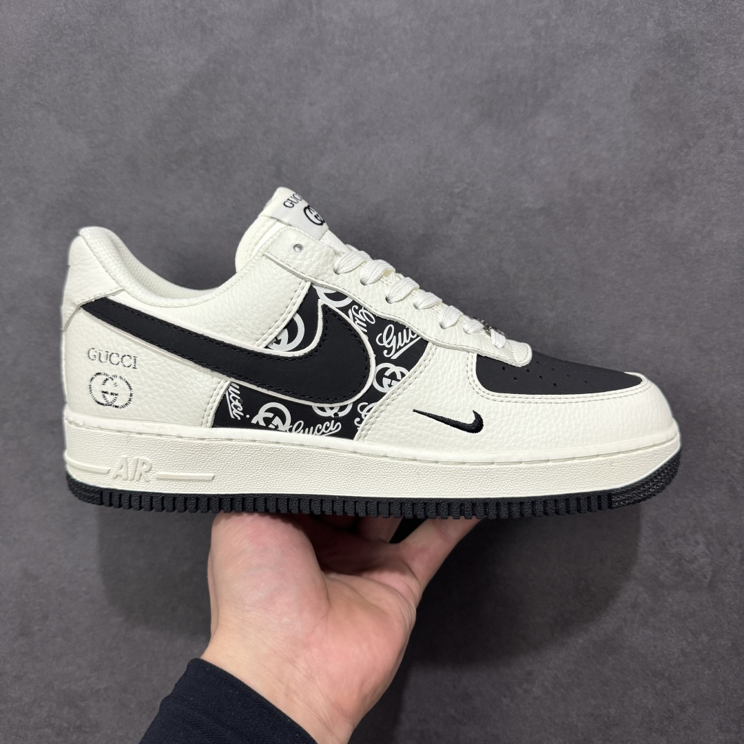 【定制版】公司级NIke Air Force 1 \'07 Low “古驰联名--米黑交织” 空军一号低帮 运动鞋 休闲鞋 折边针车 工艺难度大 原楦头原纸板 高端定制鞋盒 原厂鞋底 超高清洁度 细节完美 货号：XY9025-016 尺码：36 36.5 37.5 38 38.5 39 40 40.5 41 42 42.5 43 44 44.5 45-选品中心