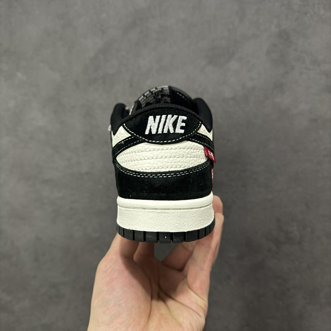 图片[4]-【定制版】Nike Dunk Low Retro 马年限定 周年高端定制 低帮休闲板鞋 #定制鞋盒 大厂纯原品质出货 超高清洁度 皮料切割干净无任何毛边 细节完美 货号：X25899-116 尺码：36 36.5 37.5 38 38.5 39 40 40.5 41 42 42.5 43 44 44.5 45-选品中心