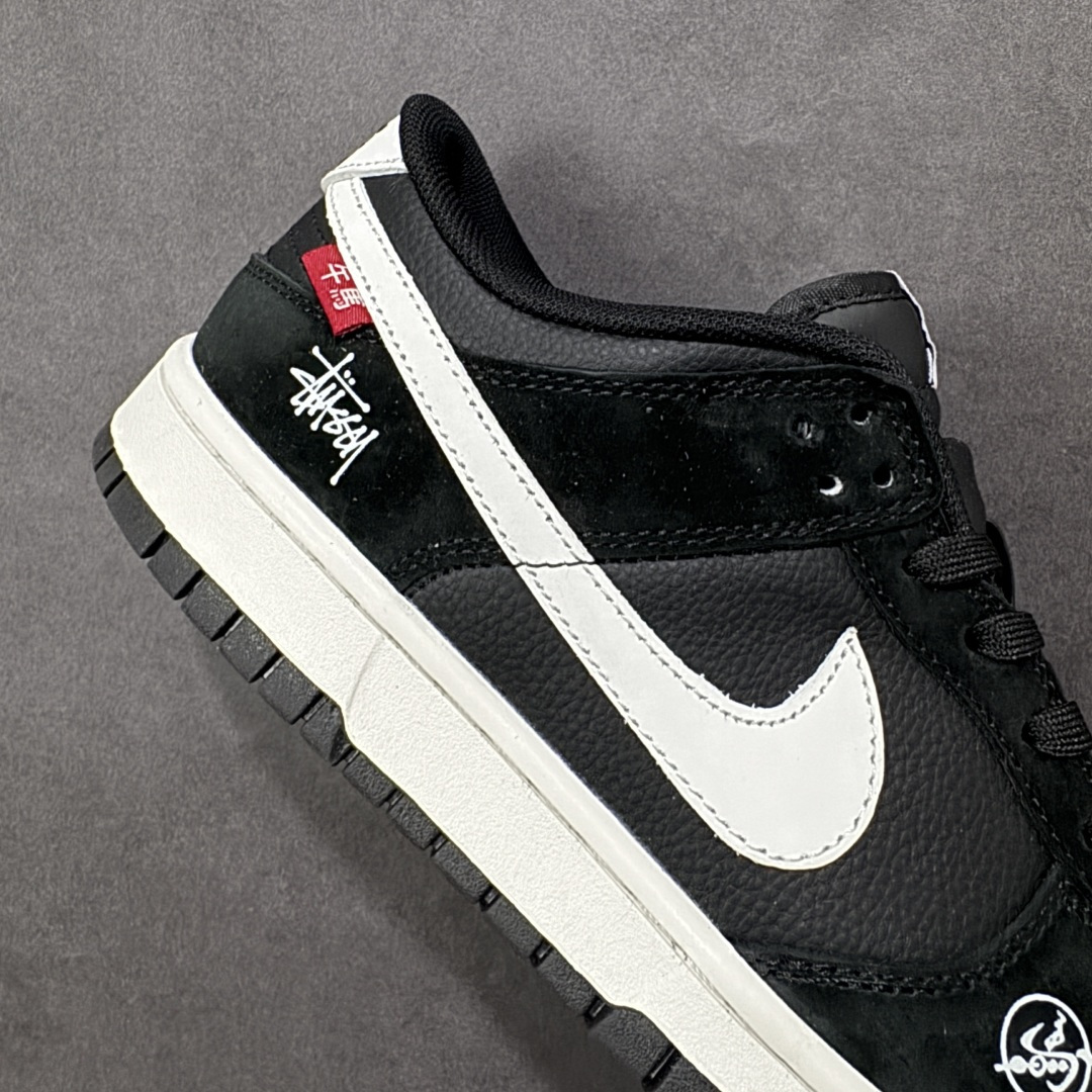 图片[6]-【定制版】Nike Dunk Low Retro 马年限定 周年高端定制 低帮休闲板鞋 #定制鞋盒 大厂纯原品质出货 超高清洁度 皮料切割干净无任何毛边 细节完美 货号：X25899-116 尺码：36 36.5 37.5 38 38.5 39 40 40.5 41 42 42.5 43 44 44.5 45-选品中心