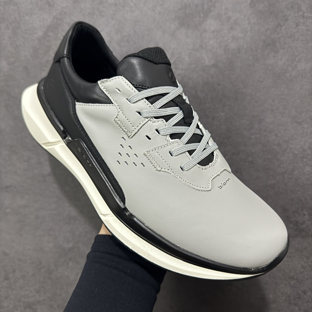 图片[3]-【公司级】Ecco 爱步健步BIOMC 25周年新款百搭跑步健身鞋   #鞋面采用迪尼玛牛皮，轻盈柔韧耐磨，提供抗撕裂性能 自然律动科技，符合人体工学鞋楦，贴近足部形态 穿着更舒适 直接注塑工艺连接鞋面与鞋底，一体成型，合脚稳固 橡胶外底适应多种地形，抓地耐磨，稳定支撑 完美平衡颜值与性能，拓展穿搭可能性 都市探索 步履悠然  货号：875825 尺码：39 40 41 42 43 44-选品中心