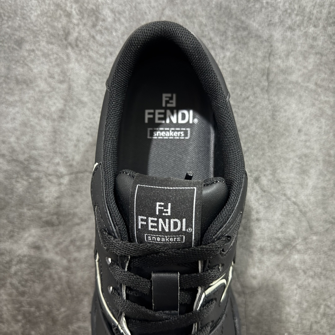 图片[8]-【YS纯原】广奢高端货 FENDI芬迪 Match 绒面皮革 压纹系带 男女同款 黑白红底经典款 ✦ 官方同源渠道 · 原装订单 ✦ 专柜全套包装＋原装配件齐全 ✦ 鞋底内置核心防伪芯片 · 可感应 ✦ FENDI Match 最新爆款情侣款板鞋 ✦ 高工艺无缝细空胶技术 ✦ 贴楦误差仅 0.05mm ✦ 固特异内外锁死工艺 ✦ 最大弯折也不开胶 · 环保无异味 ✦ 麂皮＋胶片拼接鞋面，质感更高级 ✦ Logo内里使用毛巾绒MX，脚感细腻温柔 尺码：35-45-选品中心