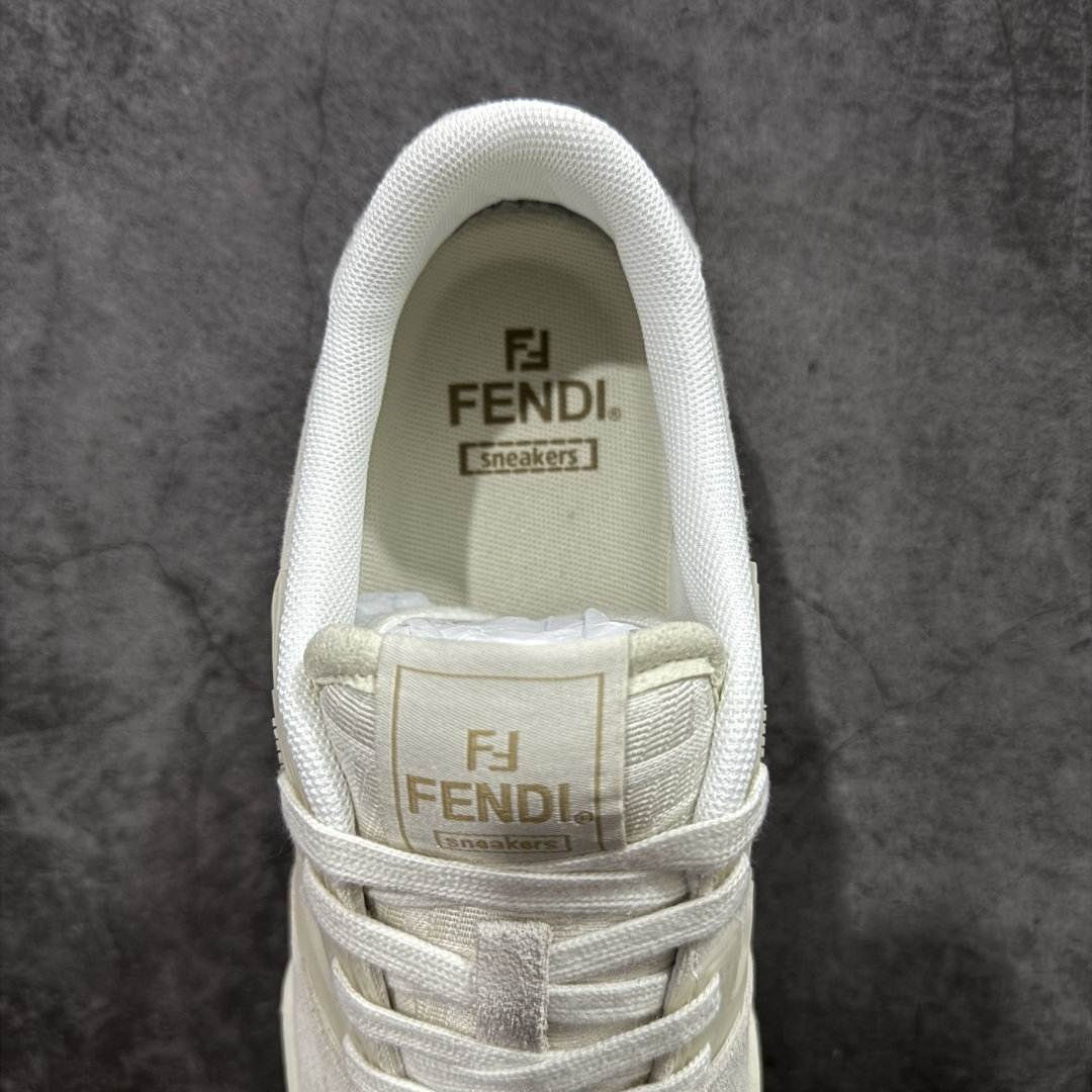 图片[8]-【YS纯原】广奢高端货 FENDI芬迪 Match 绒面皮革 压纹系带 男女同款 黑白红底经典款 ✦ 官方同源渠道 · 原装订单 ✦ 专柜全套包装＋原装配件齐全 ✦ 鞋底内置核心防伪芯片 · 可感应 ✦ FENDI Match 最新爆款情侣款板鞋 ✦ 高工艺无缝细空胶技术 ✦ 贴楦误差仅 0.05mm ✦ 固特异内外锁死工艺 ✦ 最大弯折也不开胶 · 环保无异味 ✦ 麂皮＋胶片拼接鞋面，质感更高级 ✦ Logo内里使用毛巾绒MX，脚感细腻温柔 尺码：35-45-选品中心