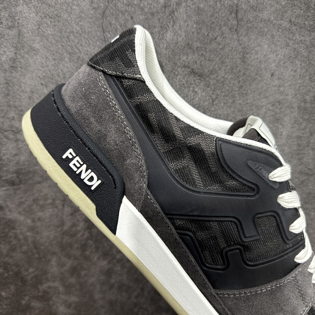 图片[7]-【YS纯原】广奢高端货 FENDI芬迪 Match 绒面皮革 压纹系带 男女同款 黑白红底经典款 ✦ 官方同源渠道 · 原装订单 ✦ 专柜全套包装＋原装配件齐全 ✦ 鞋底内置核心防伪芯片 · 可感应 ✦ FENDI Match 最新爆款情侣款板鞋 ✦ 高工艺无缝细空胶技术 ✦ 贴楦误差仅 0.05mm ✦ 固特异内外锁死工艺 ✦ 最大弯折也不开胶 · 环保无异味 ✦ 麂皮＋胶片拼接鞋面，质感更高级 ✦ Logo内里使用毛巾绒MX，脚感细腻温柔 尺码：35-45-选品中心