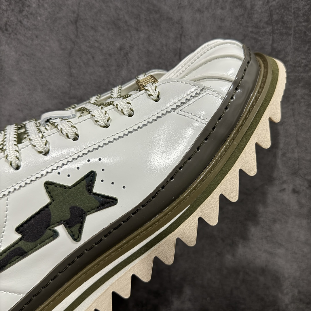 图片[6]-【PK纯原】BAPE x CLOT x Superstar by EDISON CHEN 猿人头 凝结集团 陈冠希三方联名贝壳头KJ1473 以通体白色皮革材质和棕绿色鞋底线条打造，鞋面依旧是不对称鸳鸯的设计。鞋侧分别饰有BAPE STA Logo和阿迪达斯三条纹，搭配经典的Bape绿色迷彩图案和Clot中国风丝绸元素的压印标识呈现。鞋舌和鞋垫上上则分别点缀有CLOT x BAPE x 阿迪三方联名的标志，鞋带上也搭配金色CLOT和BAPE鞋带扣，后跟位置同样分别饰有BAPE和CLOT的品牌Logo，彰显特殊身份。 尺码：36 36.5 37.5 38 38.5 39 40 40.5 41 42 42.5 43 44 44.5 45 46-选品中心