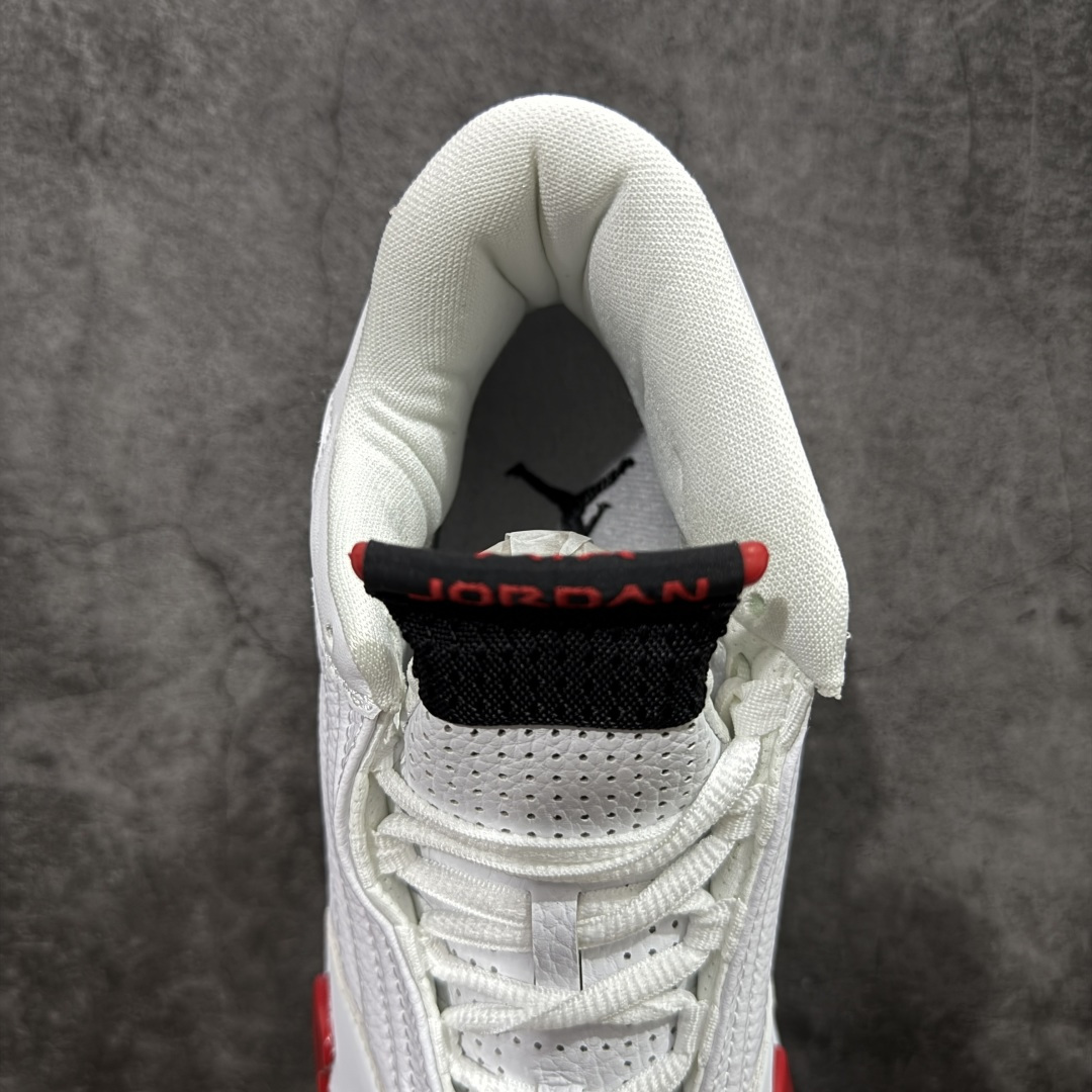 图片[8]-【莞产纯原】Air Jordan 14 Retro AJ14乔14 文化篮球鞋 487471-100 外贸大厂出品 该新款造型灵感来自乔丹的爱车法拉利550M，鞋身线条犹如跑车般流畅，全粒面皮革鞋面提供了稳定包裹与支撑，并将法拉利标志性的通风口移植到鞋面中，增加了鞋子的透气性。鞋身LOGO采用了与法拉利相同的盾牌设计，沿用汽车轮胎的人字花纹，使抓地力有了显著提升 尺码：40 40.5 41 42 42.5 43 44 44.5 45 46 47.5-选品中心