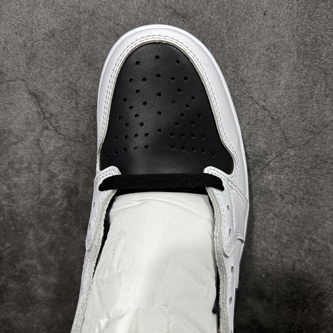 图片[5]-【RN版本】Union LA x Fragment Design x Air Jordan AJ1 Retro High NRG 藤原浩三方联名四色拼接灰 闪电白黑 II7282-100 圈内最强系列 高端零售特供批次 产品品控稳定性领先行业 各方面均可对飙L版 良心定价不杀猪 SZ原厂全套原楦原纸板冲刀磨具开发 原厂皮料加持 原厂港宝加持定型后跟R度完美 同源原厂电绣 飞翼针数密度立体效果一致 百分百一致原鞋 原厂拉帮工艺 针距密度一致 后跟弧度收口自然不对折 极致一眼正品既视感 进口玻璃冲刀皮料裁剪零毛边 全鞋电脑针车工艺 品控清洁度最高QC检验标准 免检产品 原厂订购鞋盒、鞋标、防尘纸、鞋撑、鞋带 追求极致的原厂味道 尺码： 40 40.5 41 42 42.5 43 44 44.5 45 46 47.5-选品中心