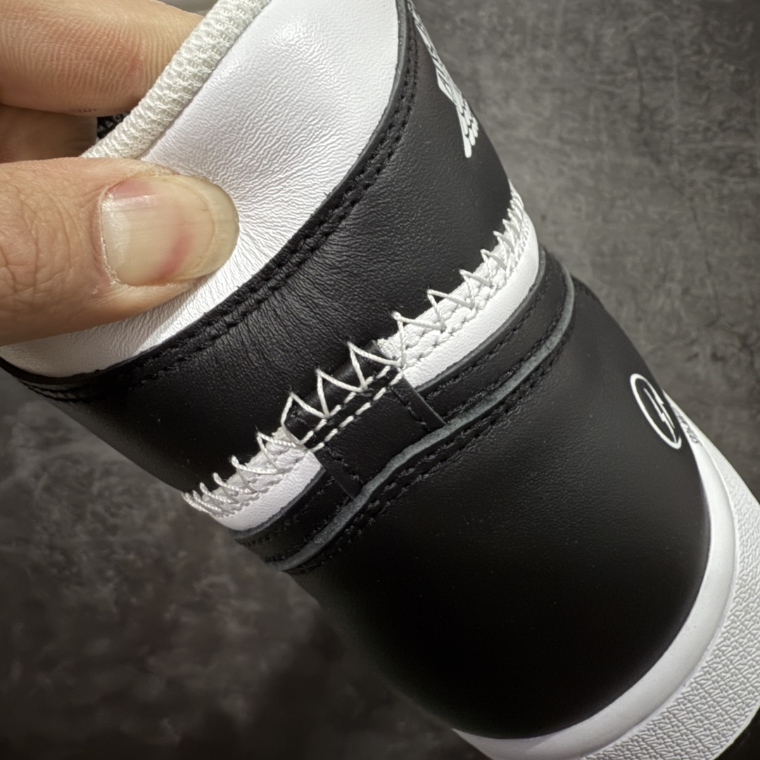 图片[2]-【RN版本】Union LA x Fragment Design x Air Jordan AJ1 Retro High NRG 藤原浩三方联名四色拼接灰 闪电白黑 II7282-100 圈内最强系列 高端零售特供批次 产品品控稳定性领先行业 各方面均可对飙L版 良心定价不杀猪 SZ原厂全套原楦原纸板冲刀磨具开发 原厂皮料加持 原厂港宝加持定型后跟R度完美 同源原厂电绣 飞翼针数密度立体效果一致 百分百一致原鞋 原厂拉帮工艺 针距密度一致 后跟弧度收口自然不对折 极致一眼正品既视感 进口玻璃冲刀皮料裁剪零毛边 全鞋电脑针车工艺 品控清洁度最高QC检验标准 免检产品 原厂订购鞋盒、鞋标、防尘纸、鞋撑、鞋带 追求极致的原厂味道 尺码： 40 40.5 41 42 42.5 43 44 44.5 45 46 47.5-选品中心