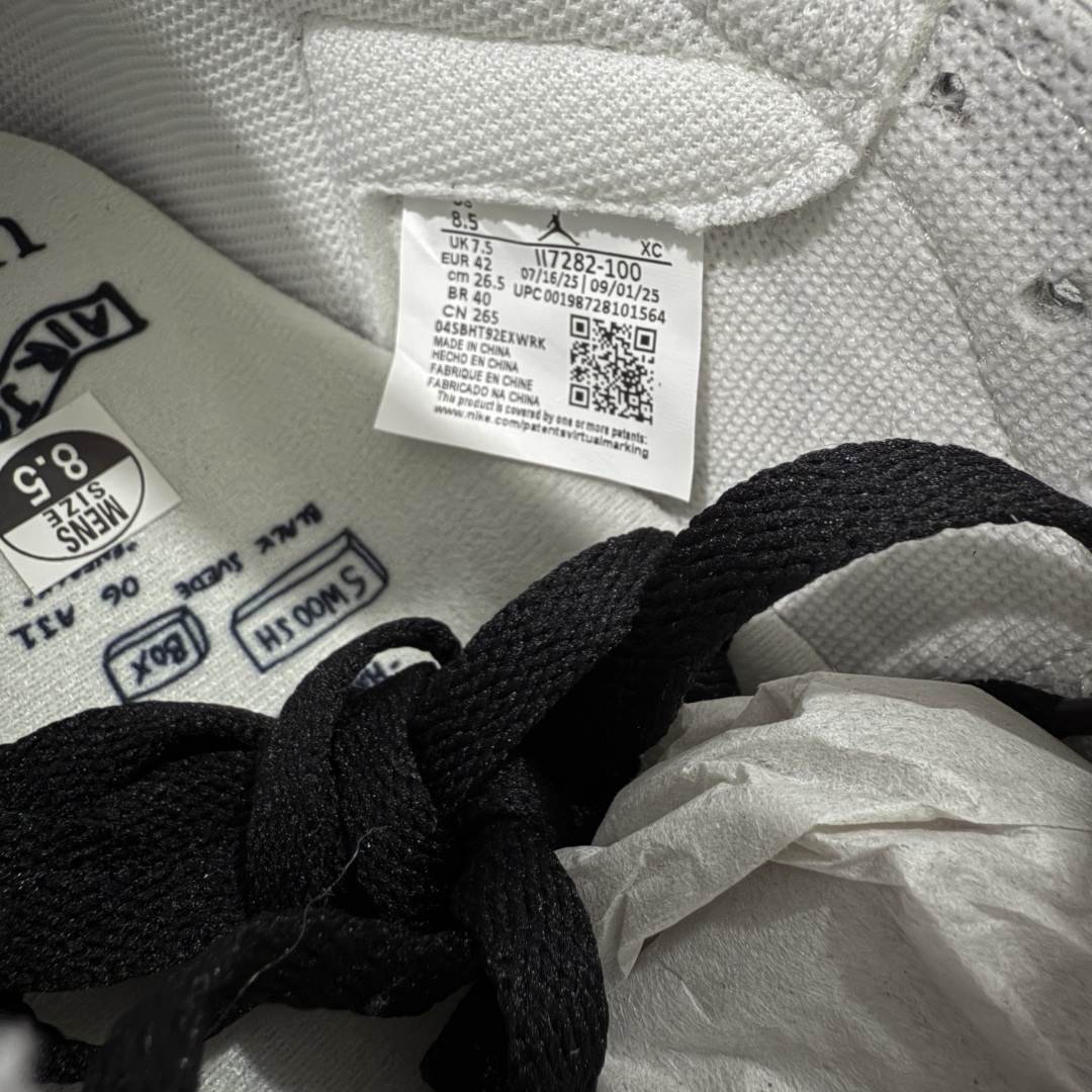 图片[9]-【RN版本】Union LA x Fragment Design x Air Jordan AJ1 Retro High NRG 藤原浩三方联名四色拼接灰 闪电白黑 II7282-100 圈内最强系列 高端零售特供批次 产品品控稳定性领先行业 各方面均可对飙L版 良心定价不杀猪 SZ原厂全套原楦原纸板冲刀磨具开发 原厂皮料加持 原厂港宝加持定型后跟R度完美 同源原厂电绣 飞翼针数密度立体效果一致 百分百一致原鞋 原厂拉帮工艺 针距密度一致 后跟弧度收口自然不对折 极致一眼正品既视感 进口玻璃冲刀皮料裁剪零毛边 全鞋电脑针车工艺 品控清洁度最高QC检验标准 免检产品 原厂订购鞋盒、鞋标、防尘纸、鞋撑、鞋带 追求极致的原厂味道 尺码： 40 40.5 41 42 42.5 43 44 44.5 45 46 47.5-选品中心