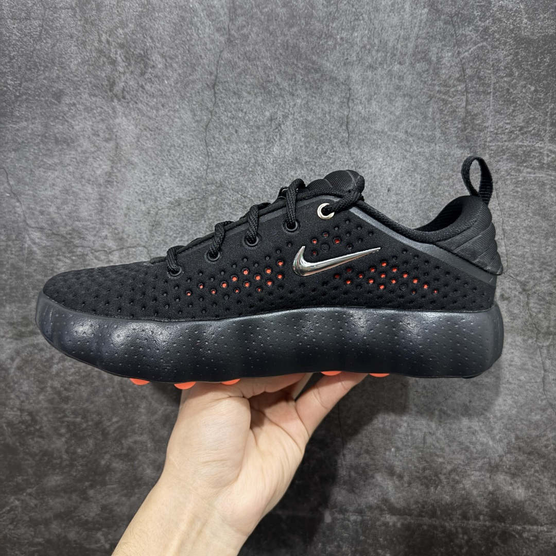 图片[2]-【先行版】NK Mind 002 黑科技足底按摩舒适贴合训练鞋 HQ4310-003 按摩脚感更明显 无杂音 该系列首作 Mind 001 从神经科学中汲取灵感，打造出一款不仅外观独特，更能为穿着者带来别样感知体验的球鞋，此次新作将继续延续此核心方向。历时十年打磨的 Mind 系列，承载着 Nike 对未来鞋款的愿景呈现。系列中的每双鞋，外底均由 22 个独立泡沫结节构成，旨在模拟赤足般的体验。这些结节通过与足底感官感受器的相互作用，从而促进人体的自然步态。 尺码：36 36.5 37.5 38 38.5 39 40 40.5 41 42 42.5 43 44 44.5 45-选品中心