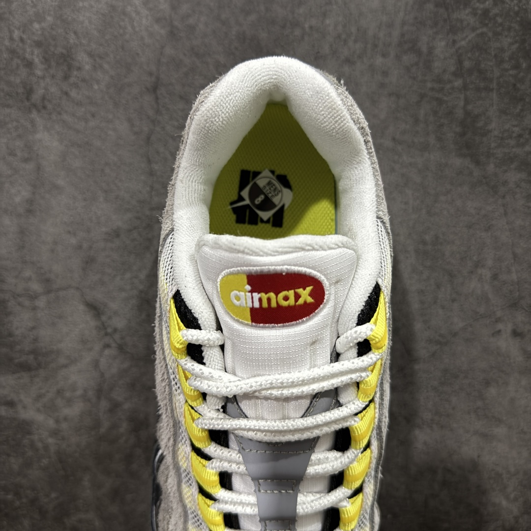 图片[8]-【SF外贸版】UNDEFEATED x NK Air Max 95 SP 纽约限定 联名灰绿 IB4523-004 耗时半年开发 重金购买全套印尼原厂纸板楦头开发 2025官方主推系列 致敬诞生30周年的传奇鞋型 Air Max 95 系列再度重磅复刻归来 以全新配色续写光辉历史 更以现代手法重塑经典 将复古风格与前沿科技完美融合 一比一鞋头弧度高度鞋身弧度 东莞原厂模具大底 一码一模 原厂高韧性Tpu 独家供应35.5 45.5 48.5 49.5 50.5 原厂特供同批次皮料与Zp零色差 原厂特供内外标均可过绿X扫描认证 独家原装Big Bubble气垫 气垫体积更大 提供更强的缓震性能和回弹性 进口玻璃冲刀皮料裁剪零毛边 电脑针车工艺 鞋面不留荧光细节 平台可冲 超高鞋面清洁度 最高QC检验标准 控制溢胶瑕疵 每一双都是工艺品 尺码：35.5 36 36.5 37.5 38 38.5 39 40 40.5 41 42 42.5 43 44 44.5 45 45.5 46 47.5 48.5-选品中心