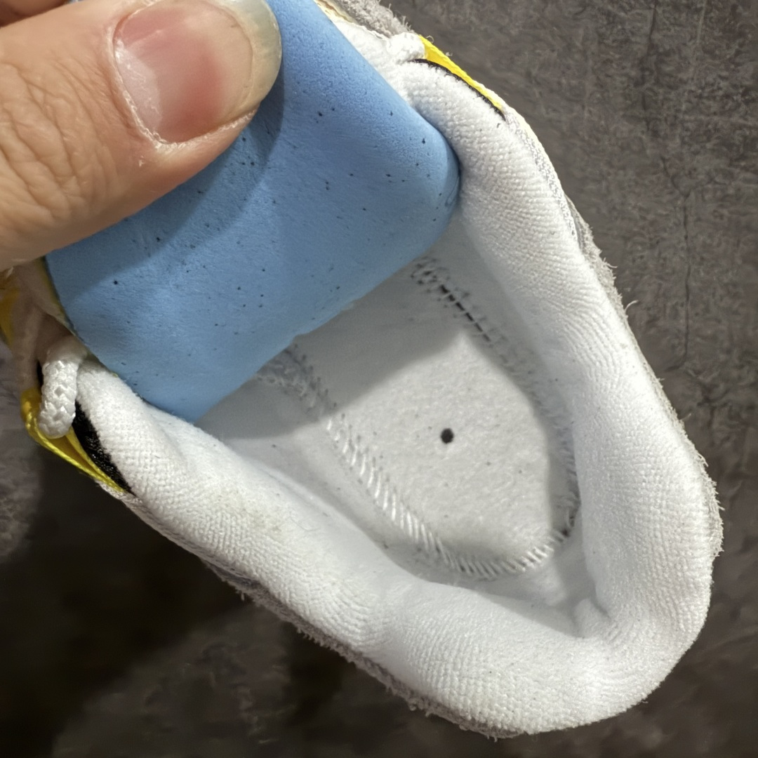 图片[8]-【SF外贸版】UNDEFEATED x NK Air Max 95 SP 纽约限定 联名灰绿 IB4523-004 耗时半年开发 重金购买全套印尼原厂纸板楦头开发 2025官方主推系列 致敬诞生30周年的传奇鞋型 Air Max 95 系列再度重磅复刻归来 以全新配色续写光辉历史 更以现代手法重塑经典 将复古风格与前沿科技完美融合 一比一鞋头弧度高度鞋身弧度 东莞原厂模具大底 一码一模 原厂高韧性Tpu 独家供应35.5 45.5 48.5 49.5 50.5 原厂特供同批次皮料与Zp零色差 原厂特供内外标均可过绿X扫描认证 独家原装Big Bubble气垫 气垫体积更大 提供更强的缓震性能和回弹性 进口玻璃冲刀皮料裁剪零毛边 电脑针车工艺 鞋面不留荧光细节 平台可冲 超高鞋面清洁度 最高QC检验标准 控制溢胶瑕疵 每一双都是工艺品 尺码：35.5 36 36.5 37.5 38 38.5 39 40 40.5 41 42 42.5 43 44 44.5 45 45.5 46 47.5 48.5-选品中心