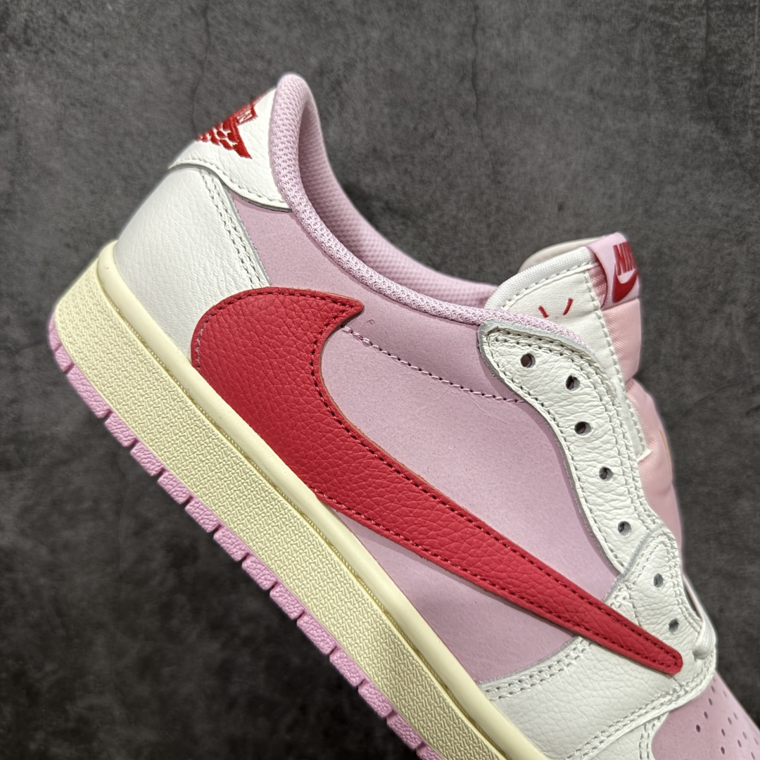 图片[7]-【LW升级版本】Travis Scott x Air Jordan AJ1 Low OG SP TS联名倒钩低帮 米粉倒钩 IQ7604-101 知名大厂出品 纯原第一梯队版本 产品品控稳定性领先行业 各方面均可对飙市面通货版 SZ原厂全套原楦原纸板冲刀磨具开发 原厂皮料加持 原厂港宝加持定型后跟R度完美 同源原厂电绣 鬼脸飞翼针数密度立体效果一致 百分百一致原鞋 原厂拉帮工艺 针距密度一致 后跟弧度收口自然不对折 极致一眼正品既视感 进口玻璃冲刀皮料裁剪零毛边 全鞋电脑针车工艺 品控清洁度最高QC检验标准 免检产品 原厂订购鞋盒、鞋标、防尘纸、鞋撑、鞋带 追求极致的原厂味道！ 尺码：36-49.5-选品中心