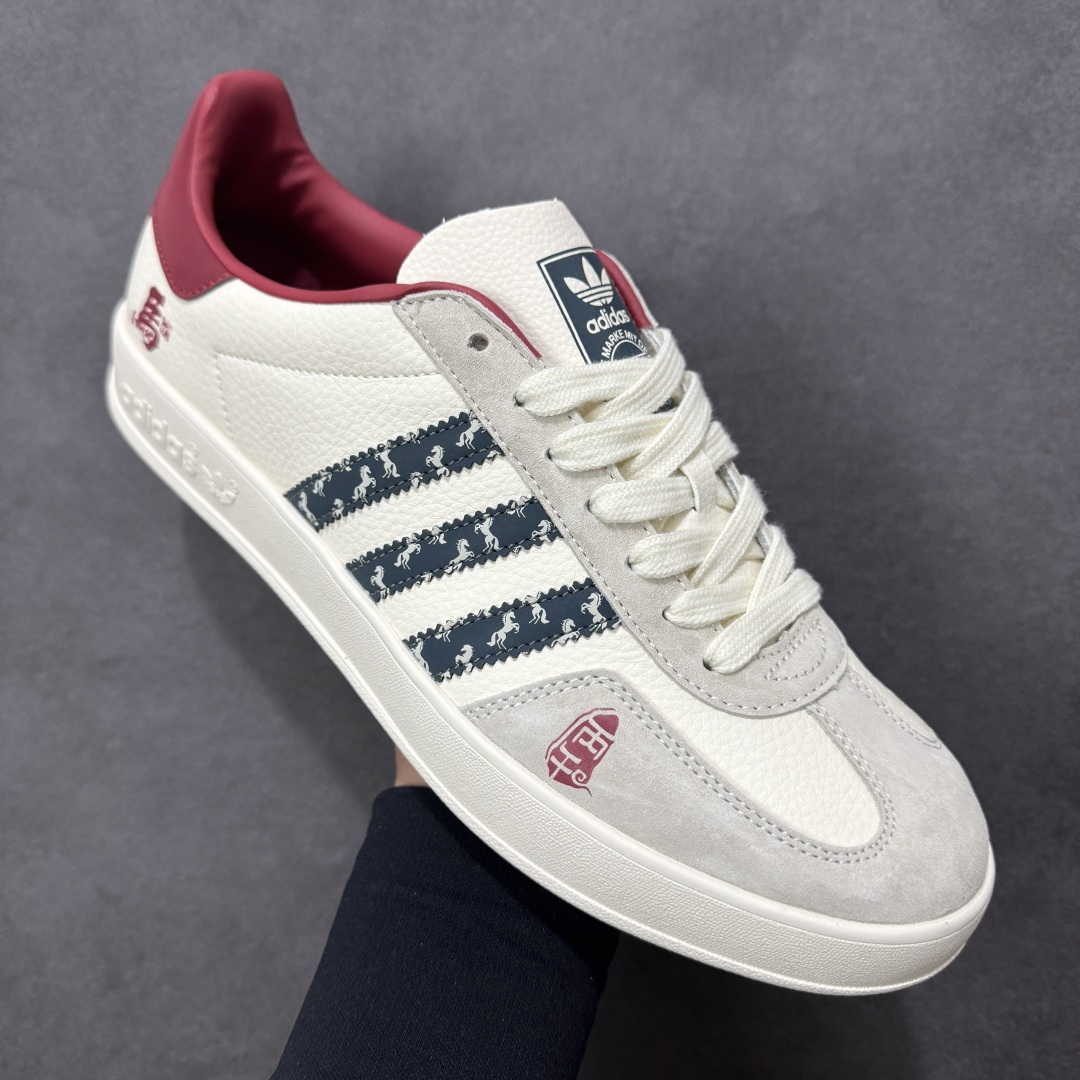 图片[3]-【定制版】adidas SAMBA OG F马年联名款 德训鞋 大厂纯原品质出货 超高清洁度 细节完美 舒适百搭 低帮休闲板鞋 男女同款 货号 ZH2601 尺码：36 36.5 37.5 38 38.5 39 40 40.5 41 42 42.5 43 44 45-选品中心