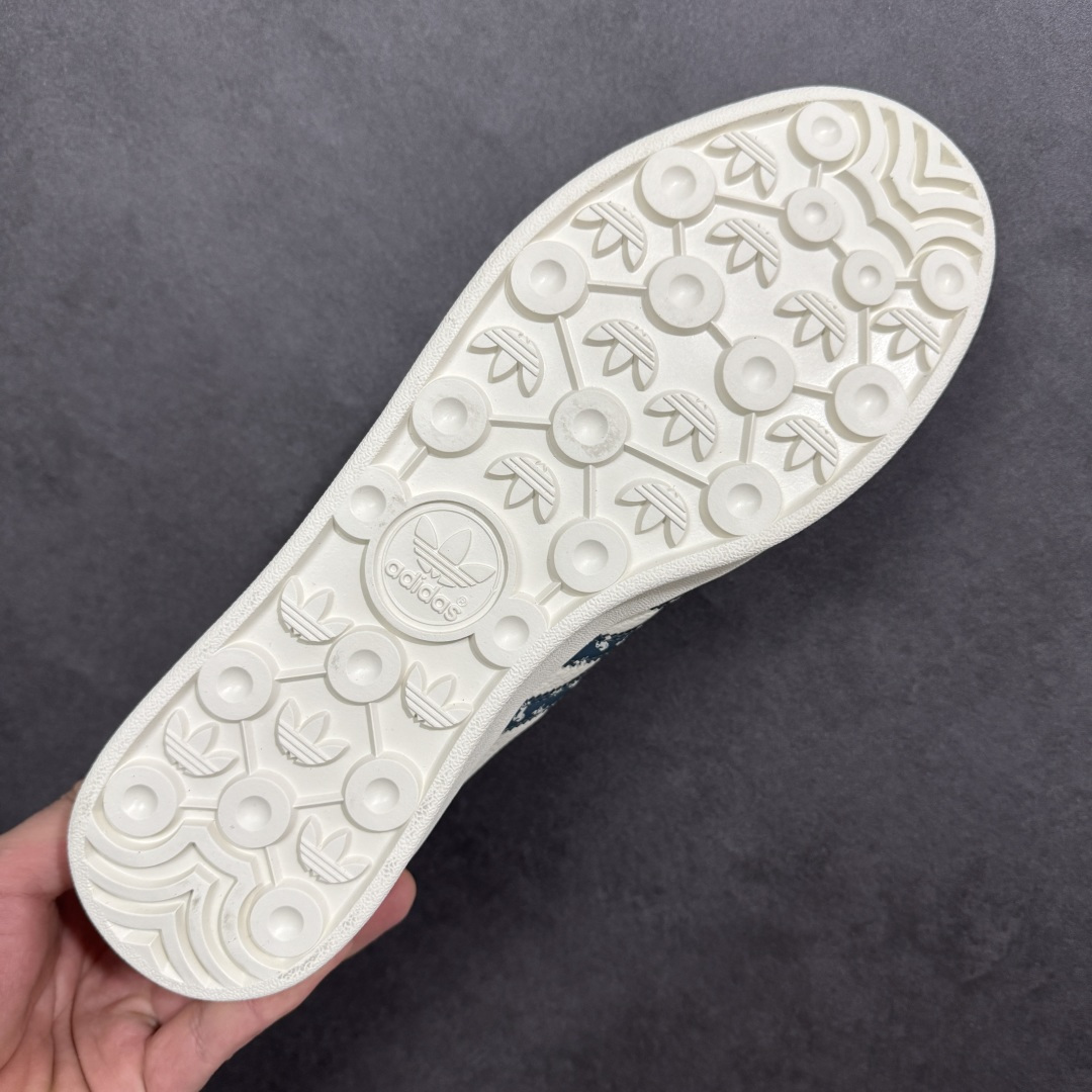 图片[9]-【定制版】adidas SAMBA OG F马年联名款 德训鞋 大厂纯原品质出货 超高清洁度 细节完美 舒适百搭 低帮休闲板鞋 男女同款 货号 ZH2601 尺码：36 36.5 37.5 38 38.5 39 40 40.5 41 42 42.5 43 44 45-选品中心