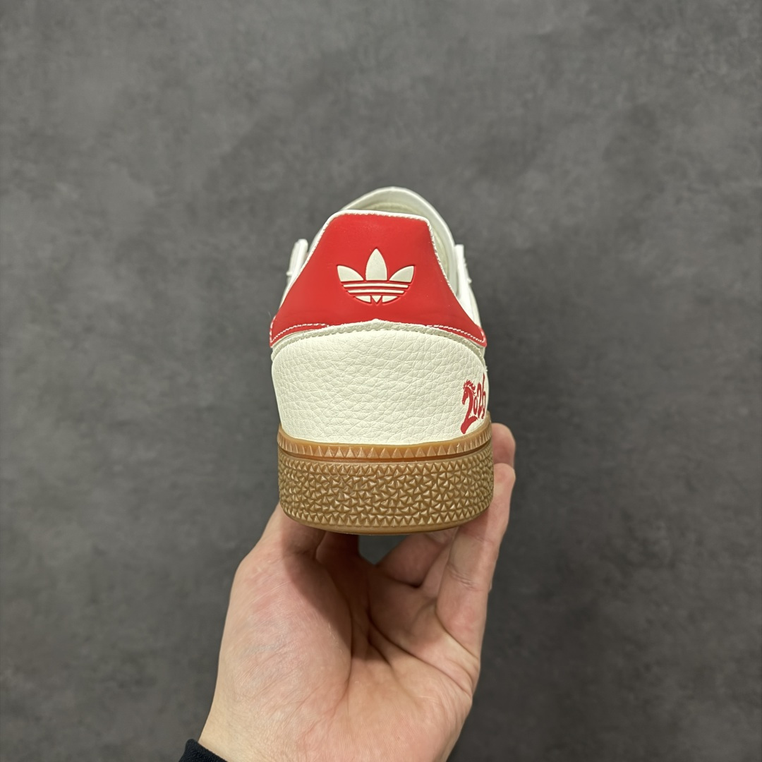 图片[4]-【定制版】adidas SAMBA OG F马年联名款 德训鞋 大厂纯原品质出货 超高清洁度 细节完美 舒适百搭 低帮休闲板鞋 男女同款 货号 JJ2620 尺码：36 36.5 37.5 38 38.5 39 40 40.5 41 42 42.5 43 44 45-选品中心