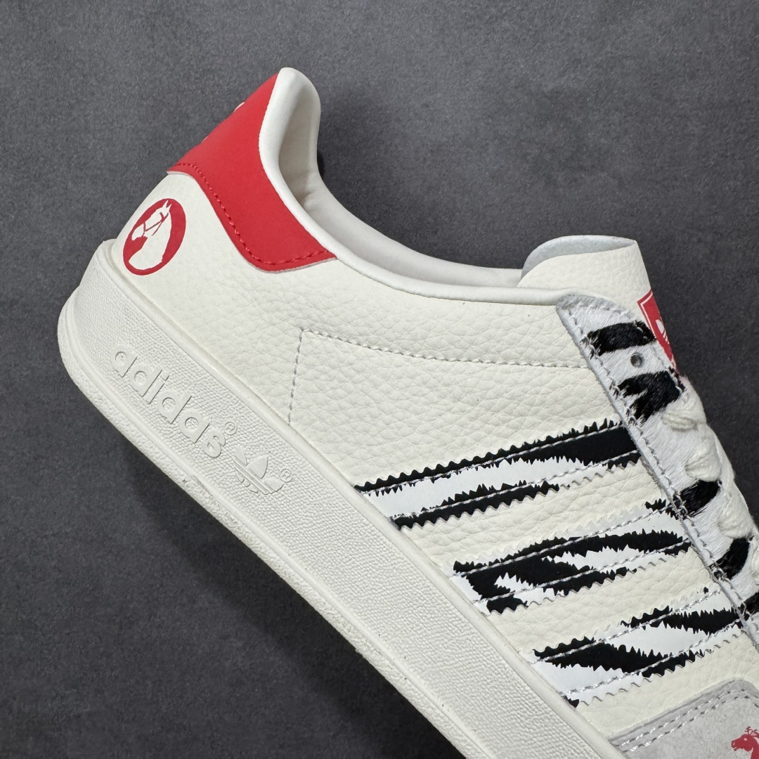 图片[6]-【定制版】adidas SAMBA OG F马年联名款 德训鞋 大厂纯原品质出货 超高清洁度 细节完美 舒适百搭 低帮休闲板鞋 男女同款 货号 JJ2601 尺码：36 36.5 37.5 38 38.5 39 40 40.5 41 42 42.5 43 44 45-选品中心