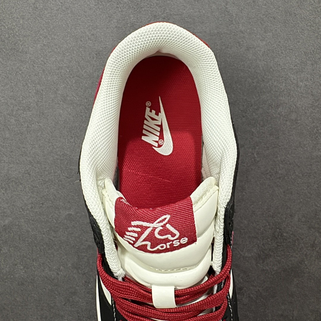 图片[7]-【定制版】Nike SB Dunk Low“ 周年高端定制 低帮休闲板鞋 定制鞋盒 大厂纯原品质出货 超高清洁度 皮料切割干净无任何毛边 细节完美 货号：XZ5899-120 尺码：36 36.5 37.5 38 38.5 39 40 40.5 41 42 42.5 43 44 44.5 45-选品中心