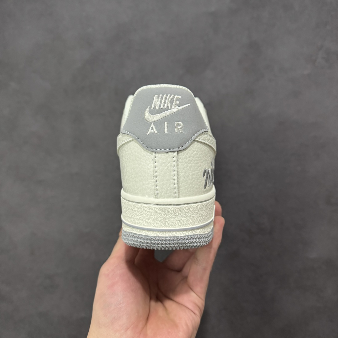 图片[4]-【定制版】公司级NIke Air Force 1 \’07 Low “奶白雾灰” 空军一号低帮 运动鞋 休闲鞋 折边针车 工艺难度大 原楦头原纸板 高端定制鞋盒 原厂鞋底 超高清洁度 细节完美 货号：NH0601-543 尺码：36 36.5 37.5 38 38.5 39 40 40.5 41 42 42.5 43 44 44.5 45-选品中心