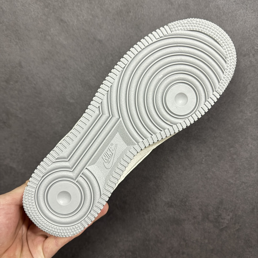图片[9]-【定制版】公司级NIke Air Force 1 \’07 Low “奶白雾灰” 空军一号低帮 运动鞋 休闲鞋 折边针车 工艺难度大 原楦头原纸板 高端定制鞋盒 原厂鞋底 超高清洁度 细节完美 货号：NH0601-543 尺码：36 36.5 37.5 38 38.5 39 40 40.5 41 42 42.5 43 44 44.5 45-选品中心
