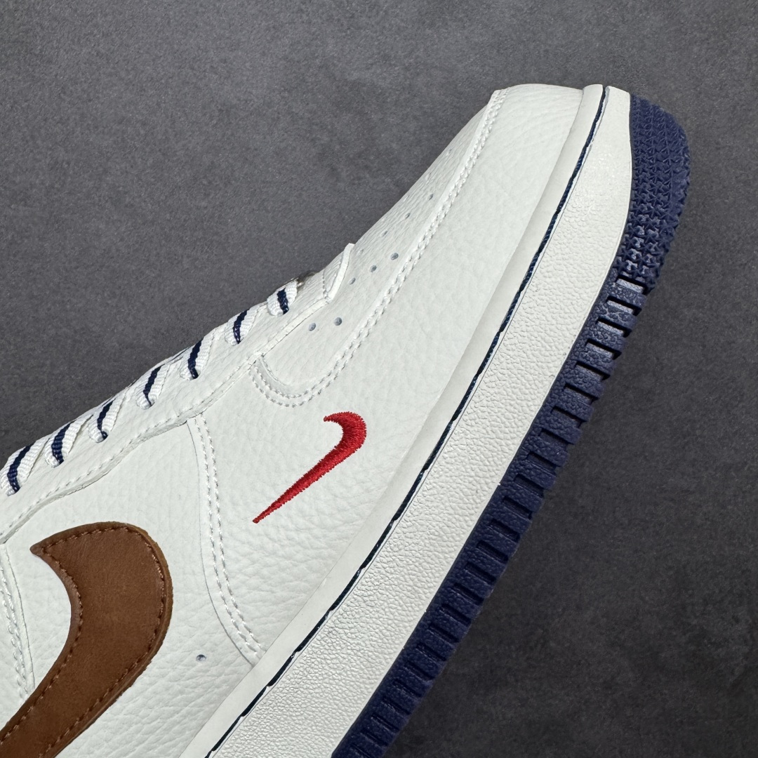 图片[5]-【定制版】公司级NIke Air Force 1 \’07 Low “奶白棕红” 空军一号低帮 运动鞋 休闲鞋 折边针车 工艺难度大 原楦头原纸板 高端定制鞋盒 原厂鞋底 超高清洁度 细节完美 货号：NH0601-541 尺码：36 36.5 37.5 38 38.5 39 40 40.5 41 42 42.5 43 44 44.5 45-选品中心
