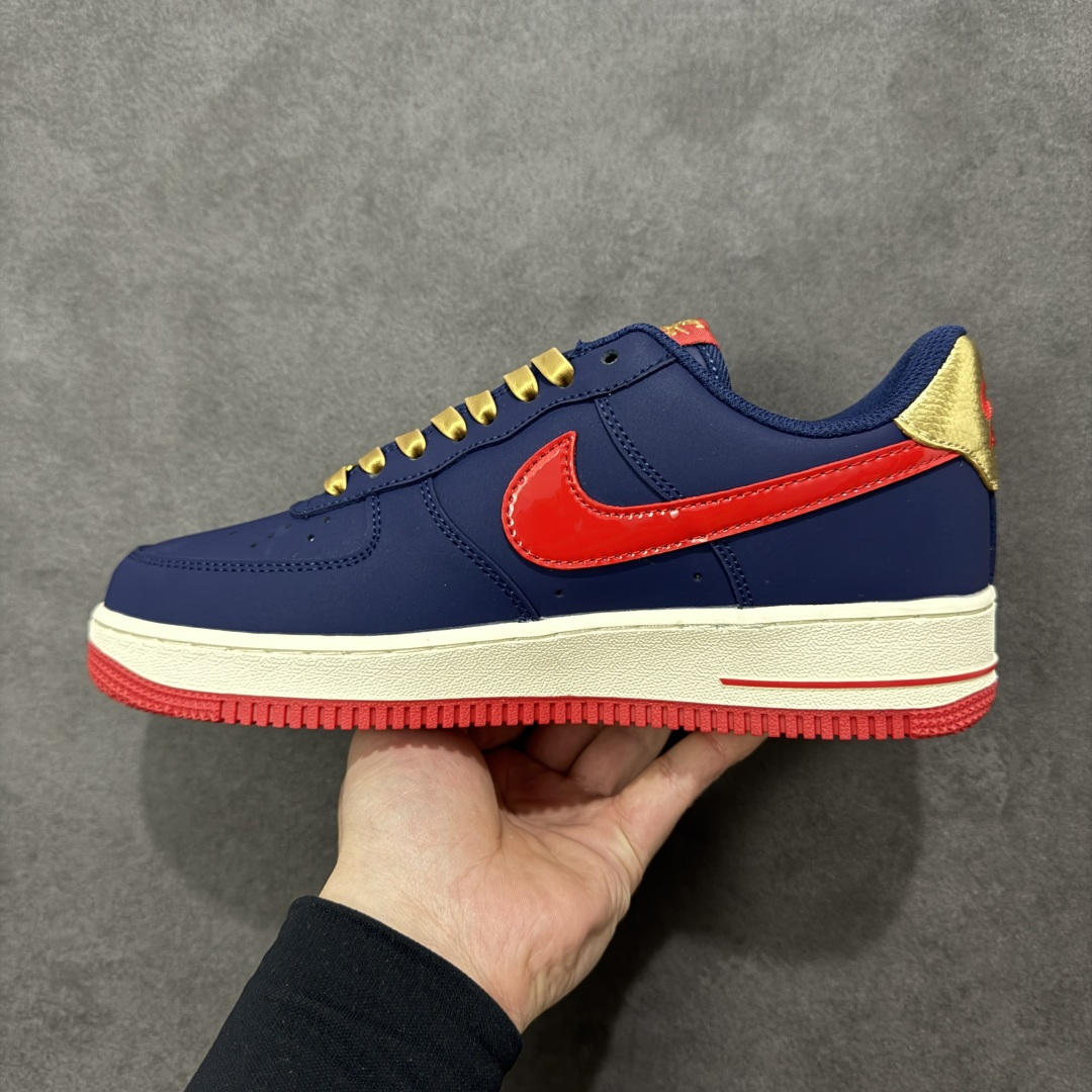 图片[2]-【定制版】公司级NIke Air Force 1 \’07 Low “蓝红金芒” 空军一号低帮 运动鞋 休闲鞋 折边针车 工艺难度大 原楦头原纸板 高端定制鞋盒 原厂鞋底 超高清洁度 细节完美 货号：NH0601-529 尺码：36 36.5 37.5 38 38.5 39 40 40.5 41 42 42.5 43 44 44.5 45-选品中心