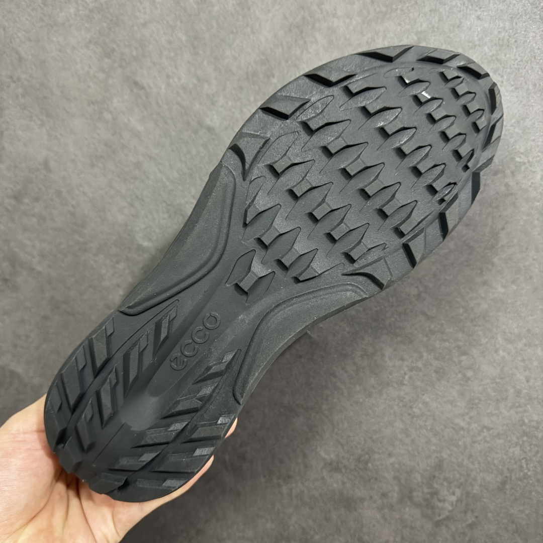 图片[9]-【公司级】ECCO爱步纽扣新款运动鞋男2025年新款低帮小白鞋 高尔夫健步C4 130424-01001 面料臻选小牛皮材质 鞋口袜套做法 包裹性舒适性特别好 核心科技大底PU/TPU组合（轻便 Q弹） 减震效果很赞 上脚超级舒服！ 尺码：39-44 编码： XYB340350-选品中心