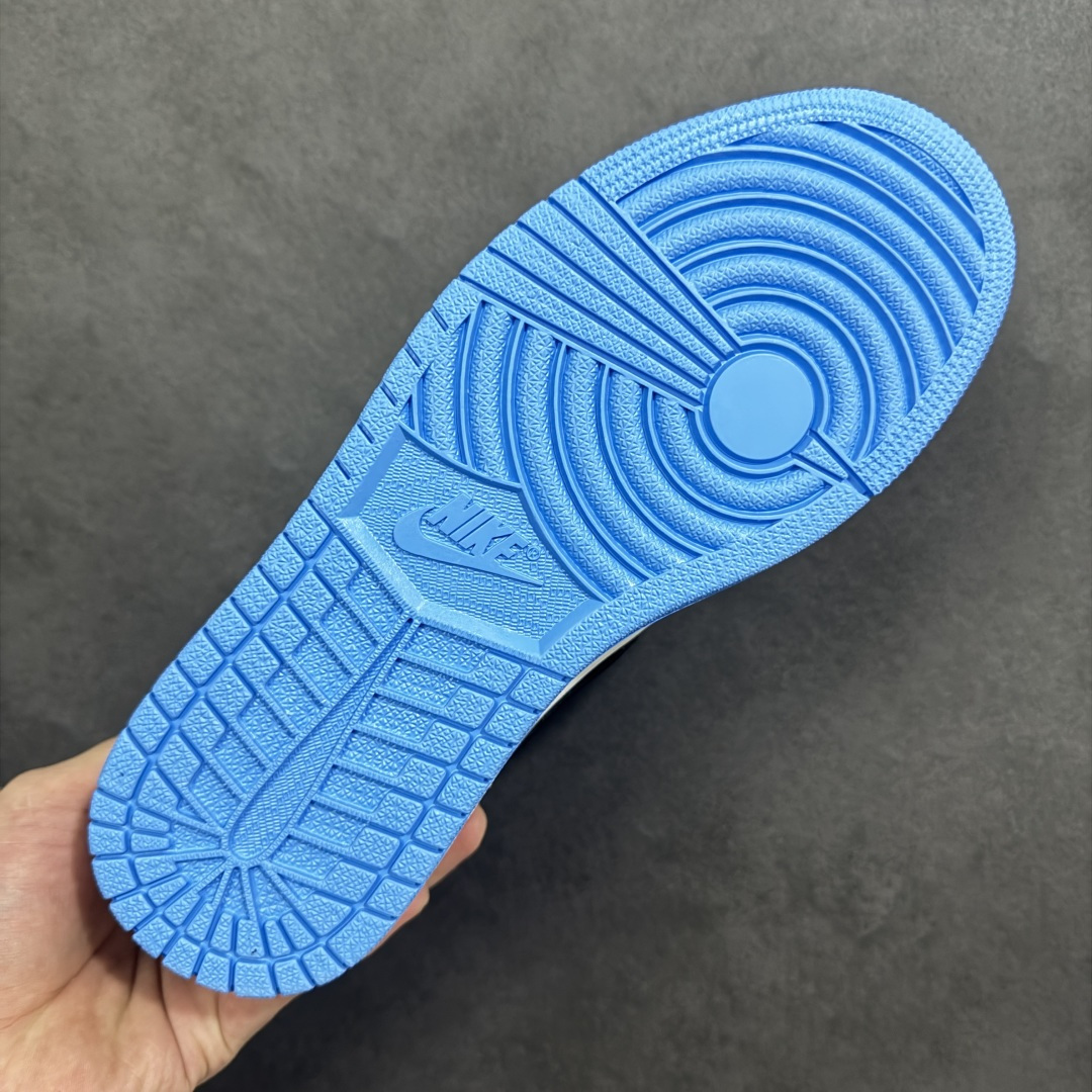 图片[9]-【H11版本】耐克Nike Air Jordan 1 Retro High OG AJ1代经典复古经典高帮百搭文化篮球鞋 DZ5485-400 公司级真标半码制#原档案原数据开发版型#采用荔枝纹头层皮革鞋面材质#原厂立体填充鞋舌海绵#中底注胶孔及缜密中底拉帮工艺#原数据开发模具大底 尺码： 35.5 36 36.5 37.5 38 38.5 39 40 40.5 41 42 42.5 43 44 44.5 45 46 47.5 48.5 编码：H11B290300-选品中心