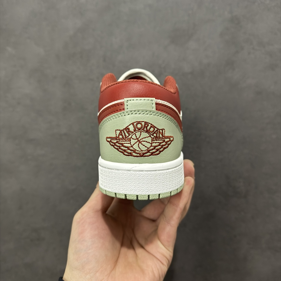 图片[4]-【H11版本】耐克Nike Air Jordan 1 AJ1经典复古经典低帮百搭文化篮球鞋 553558-133 公司级真标半码制#原档案原数据开发版型#采用荔枝纹头层皮革鞋面材质#原厂立体填充鞋舌海绵#中底注胶孔及缜密中底拉帮工艺#原数据开发模具大底 尺码：35.5 36 36.5 37.5 38 38.5 39 40 40.5 41 42 42.5 43 44 44.5 45 46 47.5 编码：H11B250260-选品中心