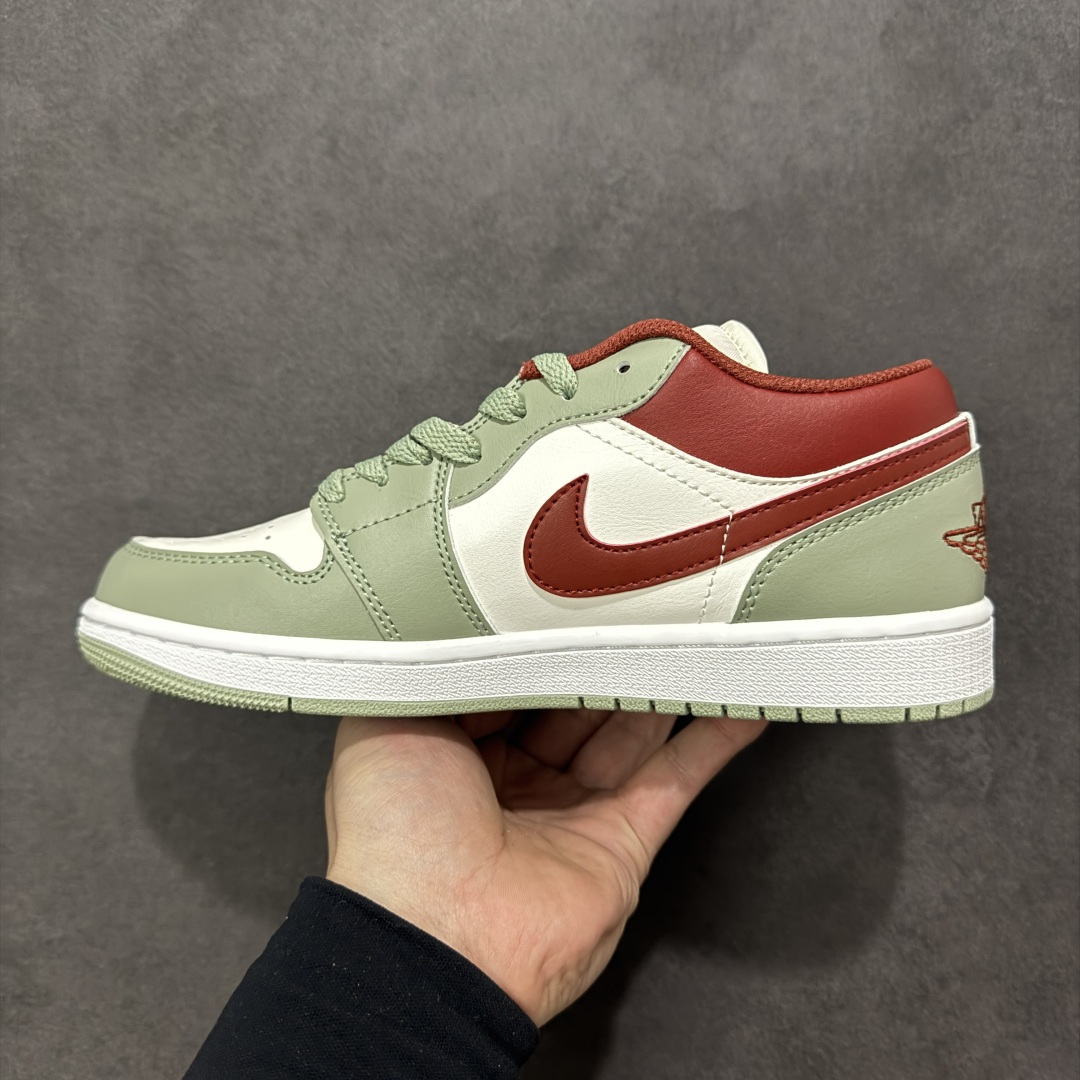 图片[2]-【H11版本】耐克Nike Air Jordan 1 AJ1经典复古经典低帮百搭文化篮球鞋 553558-133 公司级真标半码制#原档案原数据开发版型#采用荔枝纹头层皮革鞋面材质#原厂立体填充鞋舌海绵#中底注胶孔及缜密中底拉帮工艺#原数据开发模具大底 尺码：35.5 36 36.5 37.5 38 38.5 39 40 40.5 41 42 42.5 43 44 44.5 45 46 47.5 编码：H11B250260-选品中心