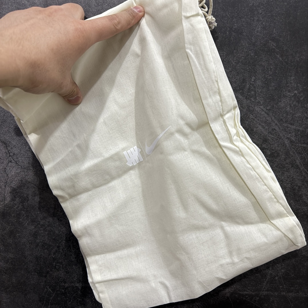 图片[9]-【GX纯原】UNDEFEATED x Nike Air Max 95 OG Big Bubble 灰绿 货号：IB4523-002 外贸顶级专供 区别先行版 全部配色原鞋原尺码开发生产 极致还原 全部原厂材料一比一打造 一眼ZP既视感 欢迎对比市场版本 尺码：40 40.5 41 42 42.5 43 44 44.5 45 46 46.5 47.5 48 48.5-选品中心