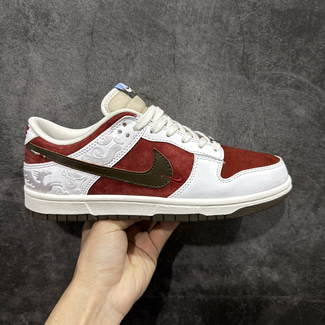 【公司级】Nike SB Dunk Low 马年限定 高端定制 低帮休闲滑板鞋  定制鞋盒 大厂纯原品质出货 超高清洁度 皮料切割干净无任何毛边 细节完美 货号：IQ1118-220  尺码：36 36.5 37.5 38 38.5 39 40 40.5 41 42 42.5 43 44 44.5 45 46-选品中心