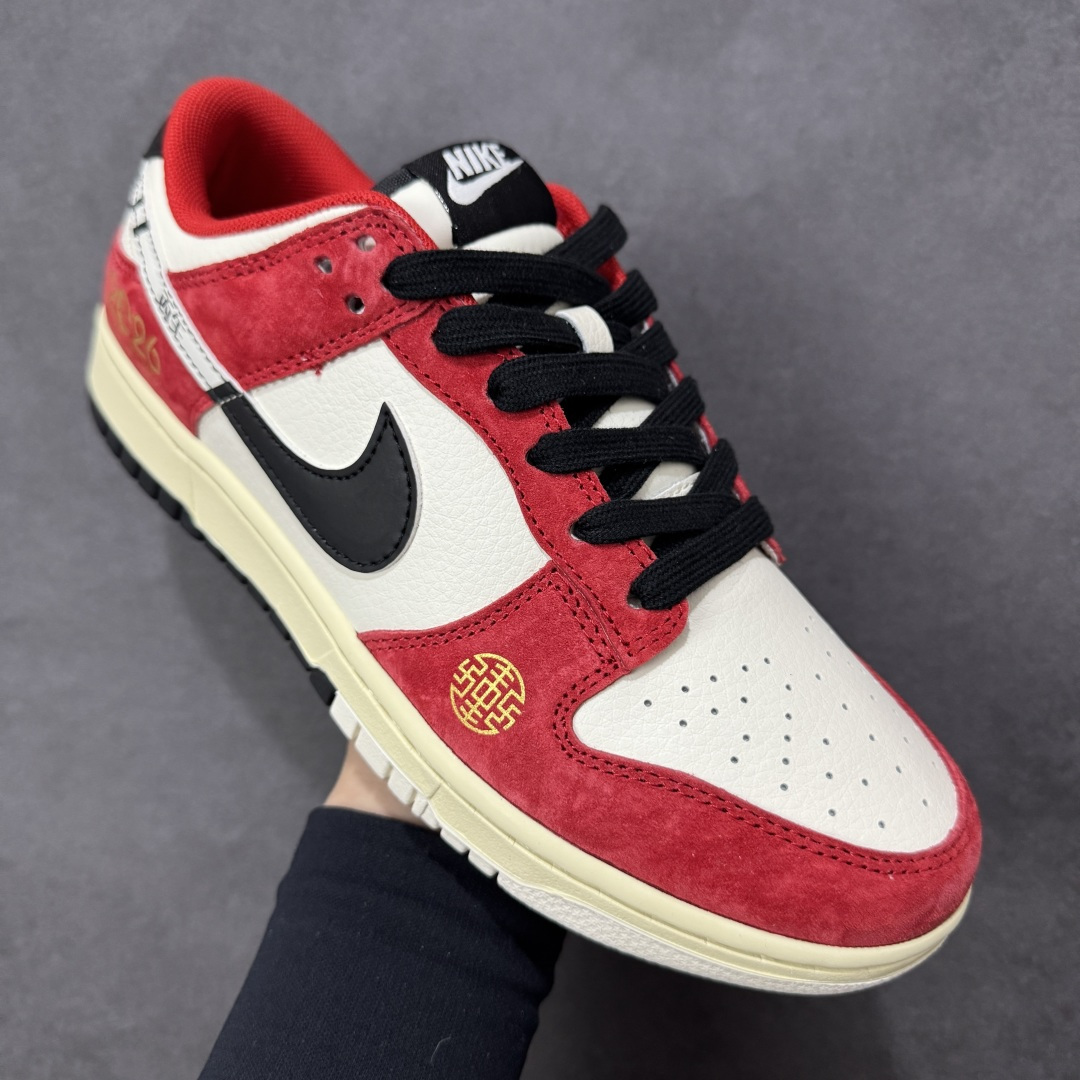 图片[3]-【定制版】Nike Dunk Low Retro 2026马年限定 周年高端定制 低帮休闲板鞋 #定制鞋盒 大厂纯原品质出货 超高清洁度 皮料切割干净无任何毛边 细节完美 货号：HT5088-651 尺码：36 36.5 37.5 38 38.5 39 40 40.5 41 42 42.5 43 44 44.5 45-选品中心