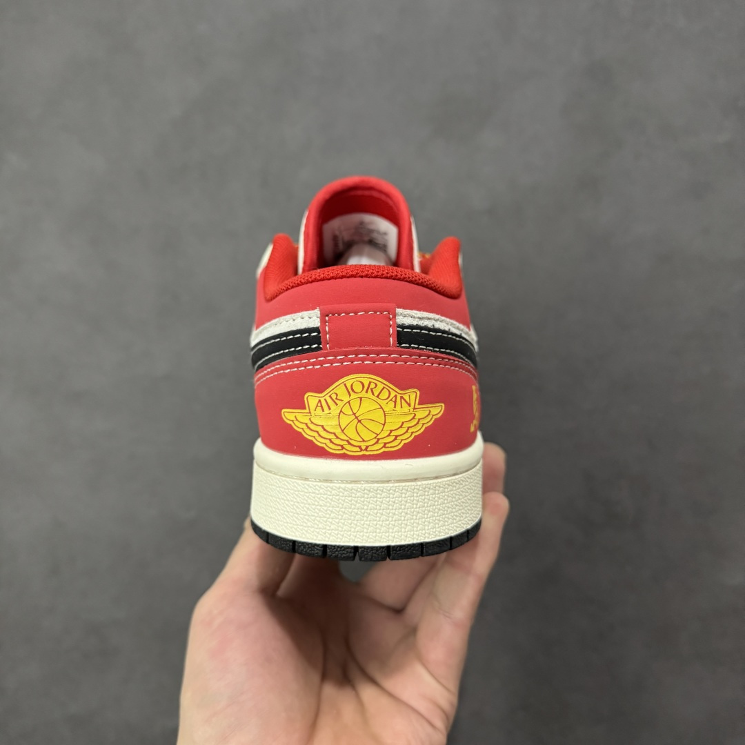 图片[4]-【定制版】Air Jordan 1 Low AJ1 乔1 马年限定 高端定制 低帮复古篮球鞋  #定制皮料 原厂3D打印 定制鞋盒 原楦原纸板 纯正空军版型 内置全掌气垫 货号：HT5088-641  尺码：36 36.5 37.5 38 38.5 39 40 40.5 41 42 42.5 43 44 44.5 45-莆田鞋