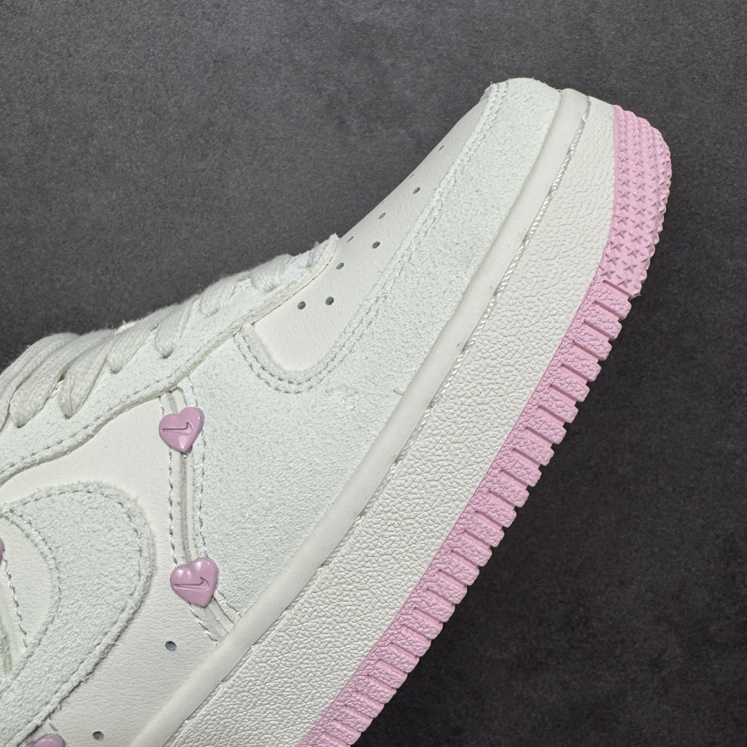 图片[5]-特价【GQ福利】Nike Air Force 1 Low 原厂冲刀皮料切割干净无任何毛边清洁度细节完美 做工细节全方位比对 原楦原纸板打造纯正空军专注外贸渠道全掌内置蜂窝气垫原盒配件原厂中底钢印拉帮完美 货号：HV5992-111 尺码：36 36.5 37.5 38 38.5 39 40-选品中心