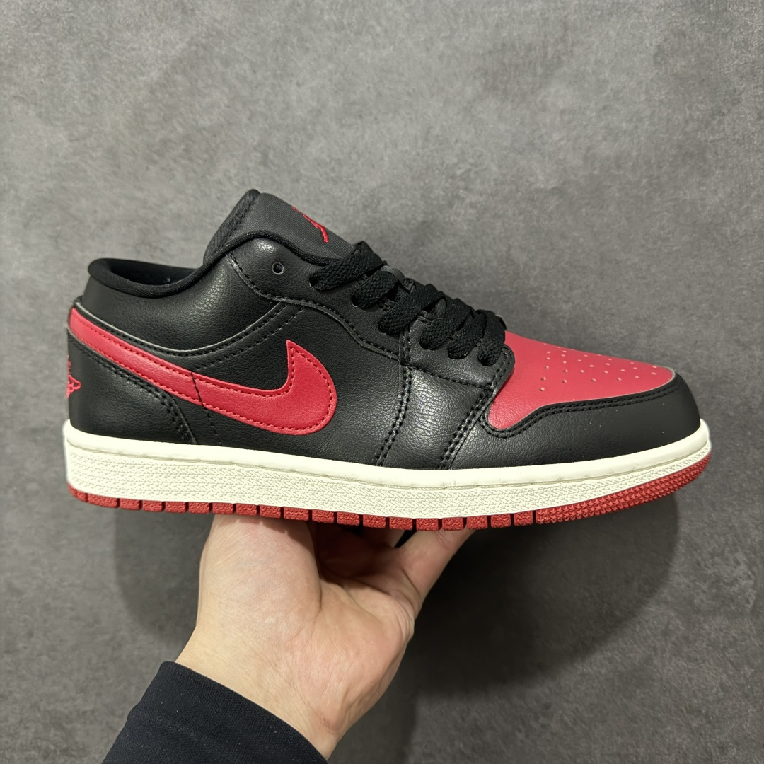 【H11版本】耐克Nike Air Jordan 1 AJ1经典复古经典低帮百搭文化篮球鞋 DC0774-061 公司级真标半码制#原档案原数据开发版型#采用荔枝纹头层皮革鞋面材质#原厂立体填充鞋舌海绵#中底注胶孔及缜密中底拉帮工艺#原数据开发模具大底 尺码：35.5 36 36.5 37.5 38 38.5 39 40 40.5 41 42 42.5 43 44 44.5 45 46 47.5 编码：H11B250260-选品中心