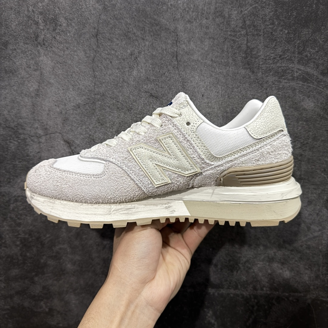 图片[2]-【公司级】New Balance NB 574米白色 复古运动跑步鞋 采用猪巴革组合网织物鞋面材质 全新4层组合独立私模大底 货号：U574LGRS 尺码：36 36.5 37.5 38 38.5 39 40 40.5 41.5 42 42.5 43 44 45-选品中心