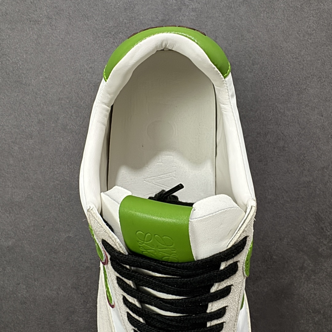 图片[7]-【广东纯原版本】罗意威Loewe Ballet Runner 2.0 Sneakers 芭蕾舞2.0系列阿甘复古风德训薄底百搭休闲运动鞋 市面最高性价比 实体平台跑量 主打推荐好货 采用反绒牛皮革拼接头层皮饰片鞋面材质鞋身原装高密度防刮尼龙面料,极好柔软效果双层乳胶缓震鞋垫外部搭配轻量EVA缓震组合橡胶防滑片装外底不对称鞋头设计、袜状内部结构，轻盈橡胶外底延伸至鞋头 20 毫米鞋跟，附白色和同色系鞋带侧面饰有 L 徽标，鞋舌饰有压纹 Anagram 后跟标签饰有注塑橡胶 LOEWE 标志升级原楦型开发纸版全手工拉帮工艺成型 尺码：35 36 37 38 39 40 41 42 43 44 45-选品中心