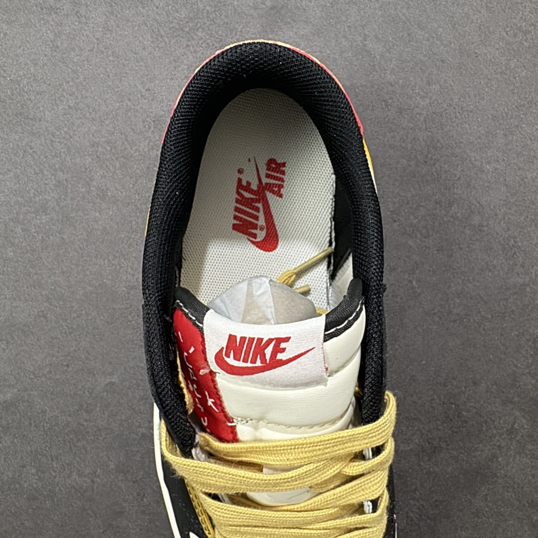 图片[7]-【定制版】马年限定新款Travis Scott x Fragment Design x Jordan Air Jordan 1 Low OG SP “马年联名限定-红白蓝三色拼接” 多方联名合作融合了Travi翻毛蓝勾s Scott 独特的音乐风格，藤原浩个性的设计风格以及Jordan品牌的经典元素 使其成为一双具有独特身份和价值的鞋子 清新而立体的外观加上联名标识更突出了其独特身份 这种配色方案显示出活力和时尚感 在视觉上引人注目 鞋身的质感和细腻的细节处理使其显得高端而格调十足 这款“倒钩”联名是设计与创意完美结合 融合多方的个性风格是一款备受瞩目的潮流鞋款 低帮休闲板鞋 定制鞋盒 大厂纯原品质出货 超高清洁度 皮料切割干净无任何毛边 细节完美 货号：HG0026-016 尺码：36 36.5 37.5 38 38.5 39 40 40.5 41 42 42.5 43 44 44.5 45-选品中心