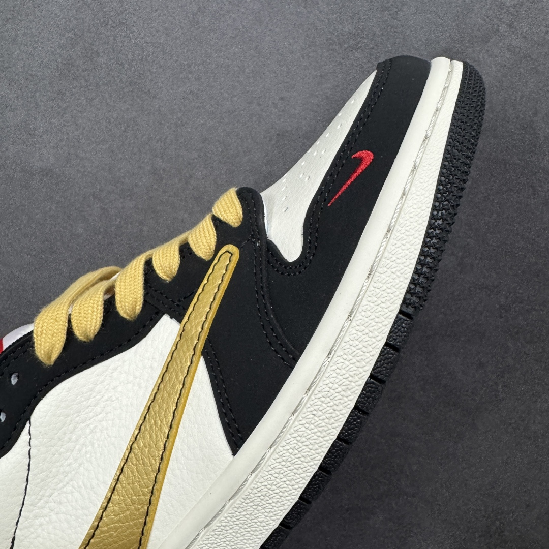 图片[5]-【定制版】马年限定新款Travis Scott x Fragment Design x Jordan Air Jordan 1 Low OG SP “马年联名限定-红白蓝三色拼接” 多方联名合作融合了Travi翻毛蓝勾s Scott 独特的音乐风格，藤原浩个性的设计风格以及Jordan品牌的经典元素 使其成为一双具有独特身份和价值的鞋子 清新而立体的外观加上联名标识更突出了其独特身份 这种配色方案显示出活力和时尚感 在视觉上引人注目 鞋身的质感和细腻的细节处理使其显得高端而格调十足 这款“倒钩”联名是设计与创意完美结合 融合多方的个性风格是一款备受瞩目的潮流鞋款 低帮休闲板鞋 定制鞋盒 大厂纯原品质出货 超高清洁度 皮料切割干净无任何毛边 细节完美 货号：HG0026-016 尺码：36 36.5 37.5 38 38.5 39 40 40.5 41 42 42.5 43 44 44.5 45-选品中心