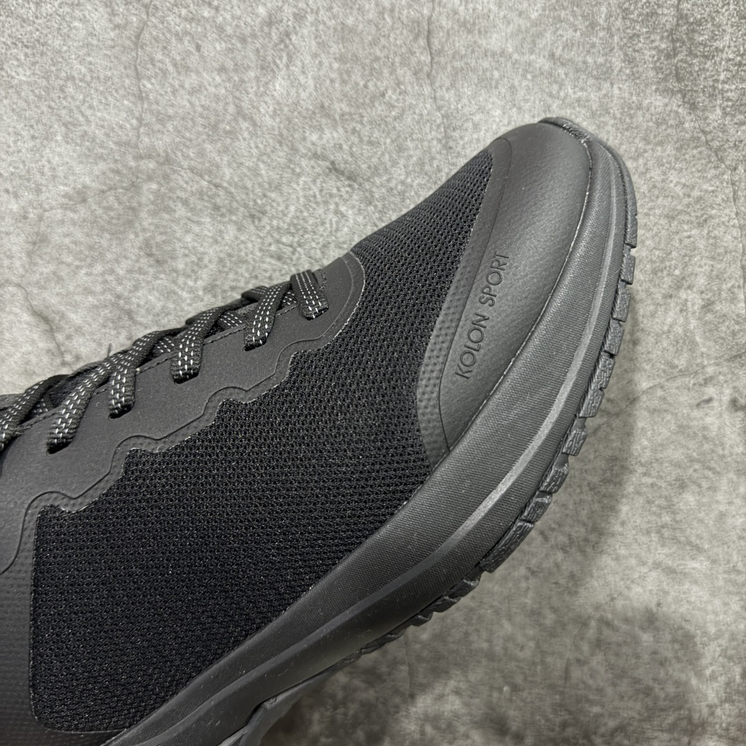 图片[6]-【莞产版本】可隆KOLON SPORT Skyler 2 舒适柔软 防水支撑轻便回弹 低帮 徒步鞋 黑色 脚感软到像踩云朵☁️—鞋面柔软贴合脚型，走石子路也不硌脚；防滑V黄金大底纹路深似锯齿，泥地、陡坡都稳稳拿捏，下雨天也不怕打滑。黑色耐脏又百搭，日常穿去上班是低调质感，进山徒步是可靠装备，从城市到山野，一双鞋承包所有 “出走计划” 尺码：39-45 无半码-选品中心