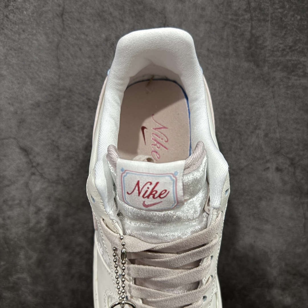 图片[8]-【公司级】NK Air Force 1 Low \” Valentine\’s Day \” 情人节 空军一号低帮休闲板鞋 IQ4937-161 原厂冲刀皮料切割干净 无任何毛边 打造纯正空军 全掌内置蜂窝气垫 原盒配件 原厂中底钢印、拉帮完美 全套原楦原模倾力打造完美版型 尺码：35.5 36 36.5 37.5 38 38.5 39 40 40.5 41 42 42.5 43 44.5 45-选品中心