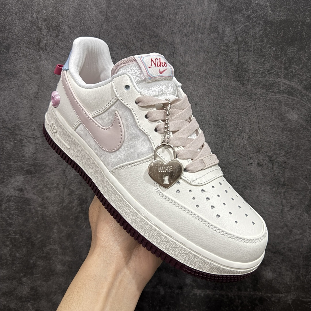 图片[3]-【公司级】NK Air Force 1 Low \” Valentine\’s Day \” 情人节 空军一号低帮休闲板鞋 IQ4937-161 原厂冲刀皮料切割干净 无任何毛边 打造纯正空军 全掌内置蜂窝气垫 原盒配件 原厂中底钢印、拉帮完美 全套原楦原模倾力打造完美版型 尺码：35.5 36 36.5 37.5 38 38.5 39 40 40.5 41 42 42.5 43 44.5 45-选品中心