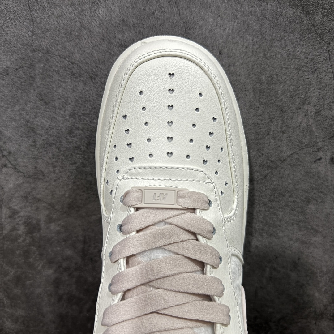 图片[5]-【公司级】NK Air Force 1 Low \” Valentine\’s Day \” 情人节 空军一号低帮休闲板鞋 IQ4937-161 原厂冲刀皮料切割干净 无任何毛边 打造纯正空军 全掌内置蜂窝气垫 原盒配件 原厂中底钢印、拉帮完美 全套原楦原模倾力打造完美版型 尺码：35.5 36 36.5 37.5 38 38.5 39 40 40.5 41 42 42.5 43 44.5 45-选品中心