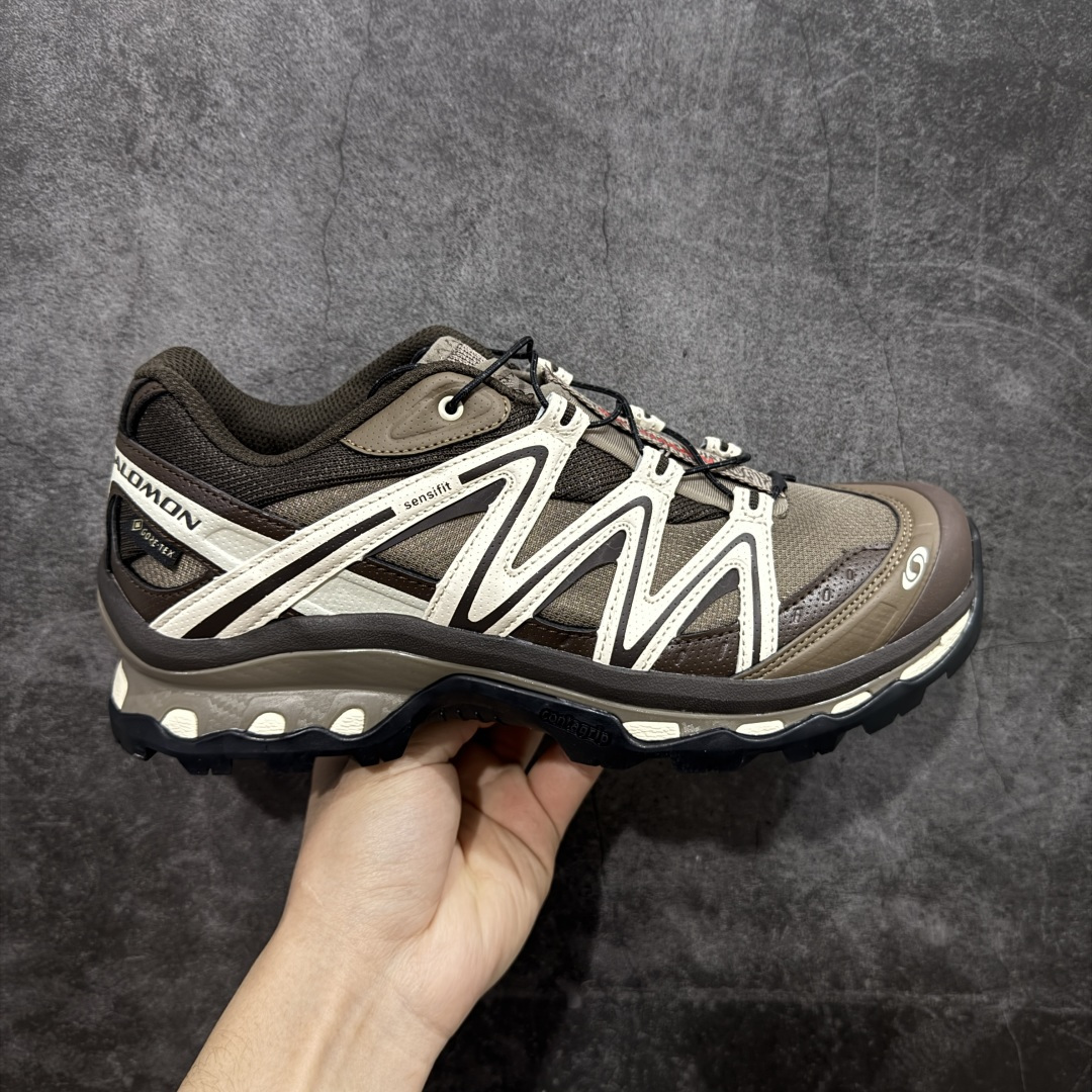 【W1版】Salomon XT-QUEST ADV 萨洛蒙情侣款户外机能鞋 马年限定 茶马古道 492789 全新工厂出品 升级品质 全鞋改进为原厂一致材料打造 全新修长鞋型 版型正 全新玻璃冲刀 清洁度提升 中底带数字钢印 网面与鞋头材料校对一致无色差 鞋盒同步原版牛皮纸鞋盒 鞋头处添加☯️太极标 细节多次修改校正 坚持同步原版无差别 终端优势供应 尺码：36 36.5 37.5 38 38.5 39 40 40.5 41 42 42.5 43 44 44.5 45-选品中心