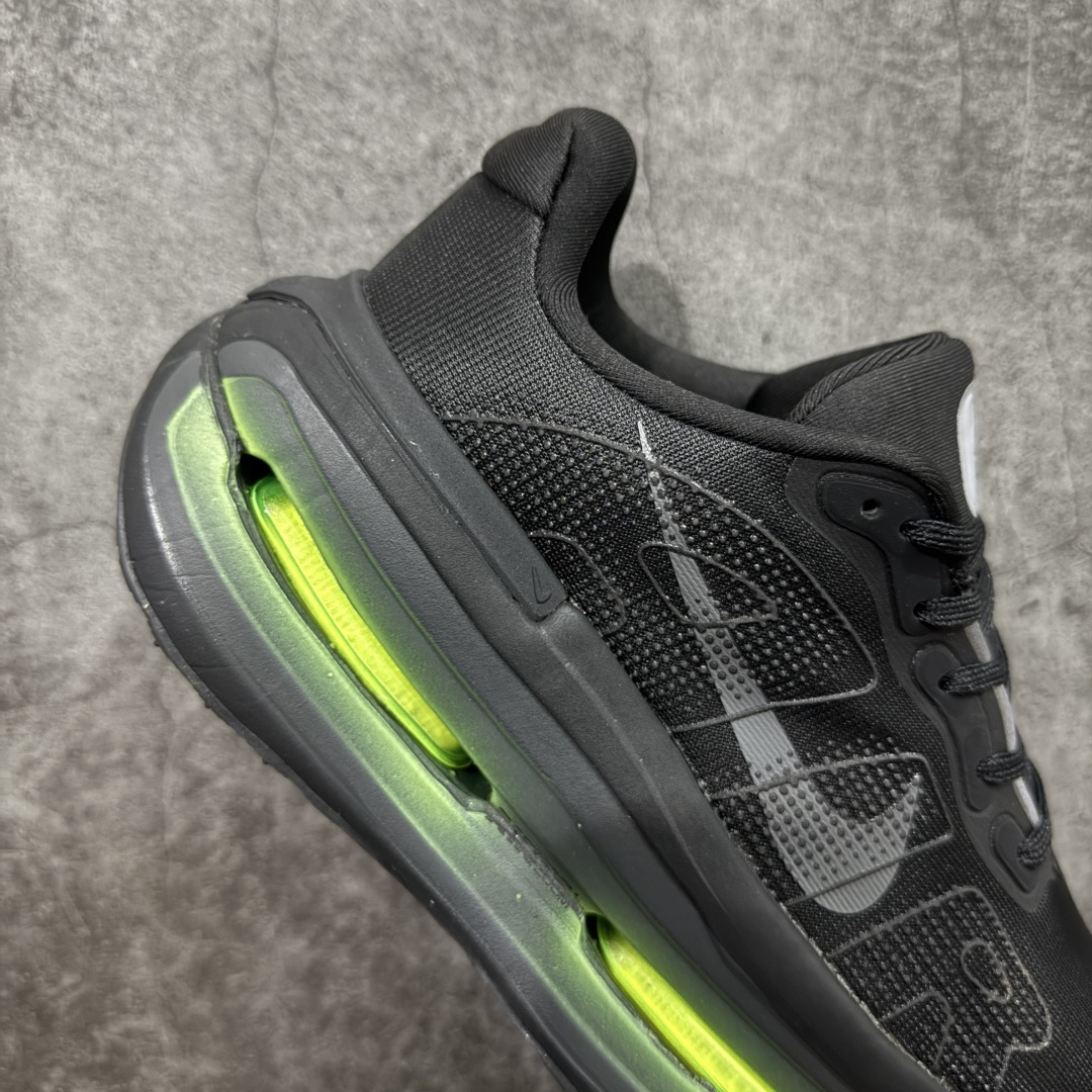 图片[7]-【公司级】Nike VOMERO PREMIUM 耐克 舒适减震防滑 低帮跑步鞋 全掌ReactX泡绵中底 前掌和后跟还配备了Air Zoom气垫单元 据说跑起来更快更舒适哦 这次最大的升级点 首次引入了ReactX泡绵 货号：HQ2050-001 尺码：36 36.5 37.5 38 38.5 39 40 40.5 41 42 42.5 43 44 45-选品中心