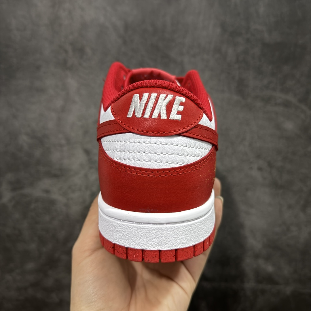 图片[4]-【YC纯原版】Nk Dunk Low SB绑带低帮休闲婚鞋 祥瑞红鸳 DD1873-116 #定制大盒 配色整体围绕爱意表达\”喜欢你\”主题婚鞋设计，鞋身整体采用专属颜料重新喷涂。特殊原创设计图标涂鸦装饰，添加潮流元素效果喷涂点缀。 尺码： 36 36.5 37.5 38 38.5 39 40 40.5 41 42 42.5 43 44-选品中心