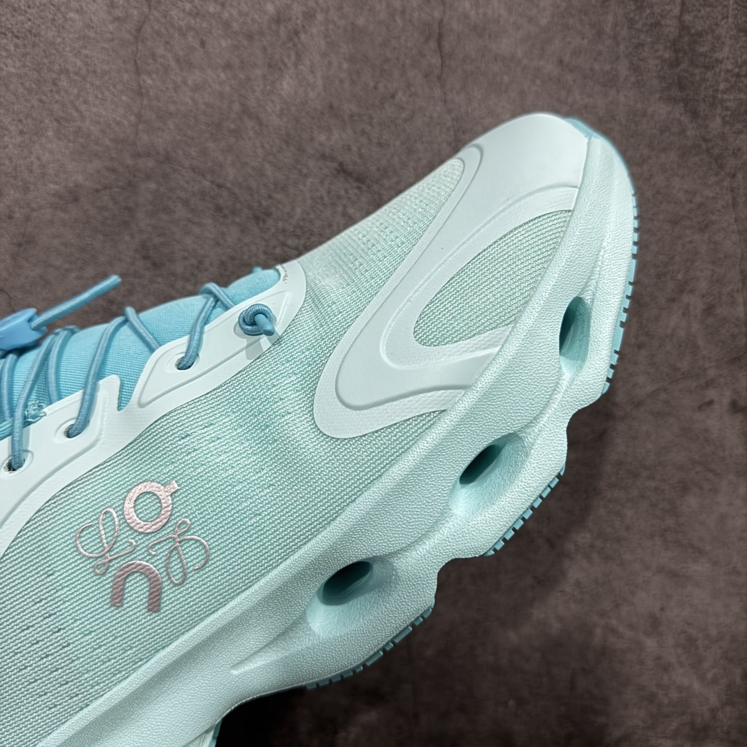 图片[6]-【莞产顶级】LOEWE罗意威 x ON昂跑 联名款 Cloudsolo系列 •原鞋一致橡胶底 原版高弹MD 加爆米花料 •正确后跟小蛮腰 •Logo立体有光泽度 •正确鞋头饱满立体 •鞋舌TPU立体高频 •正确鞋面网布多层厚实材料 •后跟织带高频立体 织带上浆加硬 •正确鞋带头滴胶柔软 •正确鞋垫前薄后厚有弹性（欧奈斯材料，非普通海玻璃） 尺码：36 36.5 37 37.5 38 38.5 39 40 40.5 41 42 42.5 43 44 44.5 45 46（真半码）-选品中心