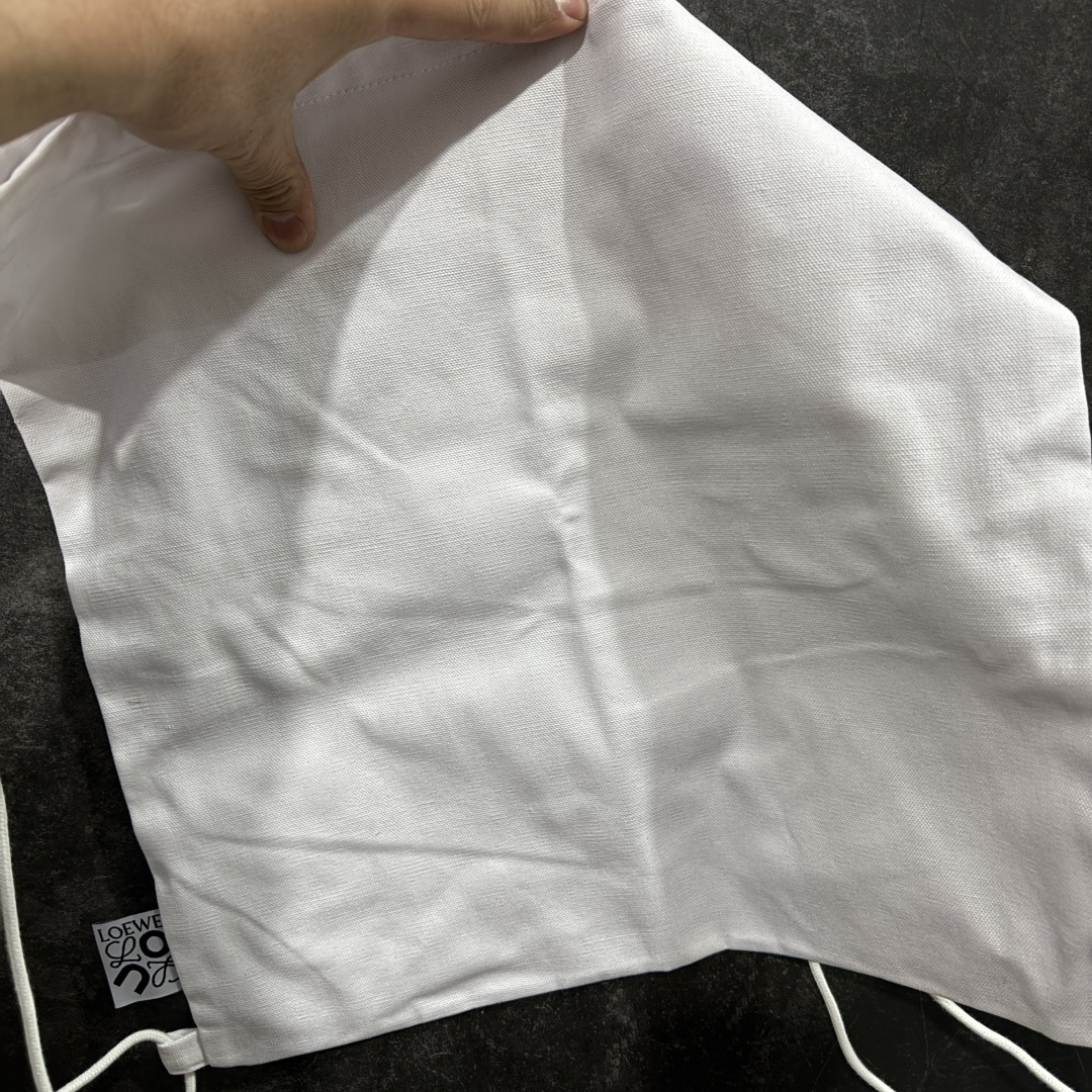 图片[10]-【莞产顶级】LOEWE罗意威 x ON昂跑 联名款 Cloudsolo系列 •原鞋一致橡胶底 原版高弹MD 加爆米花料 •正确后跟小蛮腰 •Logo立体有光泽度 •正确鞋头饱满立体 •鞋舌TPU立体高频 •正确鞋面网布多层厚实材料 •后跟织带高频立体 织带上浆加硬 •正确鞋带头滴胶柔软 •正确鞋垫前薄后厚有弹性（欧奈斯材料，非普通海玻璃） 尺码：36 36.5 37 37.5 38 38.5 39 40 40.5 41 42 42.5 43 44 44.5 45 46（真半码）-选品中心