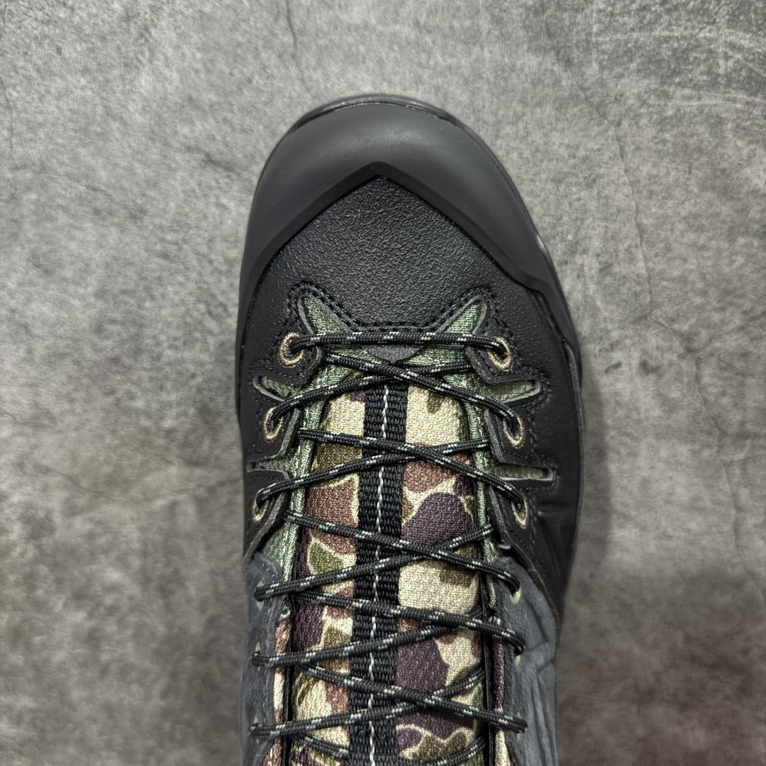 图片[5]-【GX纯原】SALOMON萨洛蒙 X-ALP Carhartt WIP 舒适贴合 登山徒步鞋 男女同款 黑色 491655 原版购入开发 做货 这款由MM6全新演绎的X-AIp专注于其空气动力学的外观上，标志性白色与奶油色带来都市风格 鞋舌上的MM6 数字标志就像一枚手工印章，与SALOMON大胆而高科技的LOGO相得益彰 另一双则以纯粹的黑色打造，突出富质感的细节，标志性运动鞋被提炼为新的都市经典 为 SALOMON带来静谧气息 配送专柜精美包装 面料： 原版进口牛皮+透气网面 内里：原版进口透气网里 鞋底：原版开模防滑橡胶大底 底厚：4CM 尺码： 36 36.5 37.5 38 38.5 39 40 440.5 41 42 42.5 43 44 44.5 45 46-选品中心