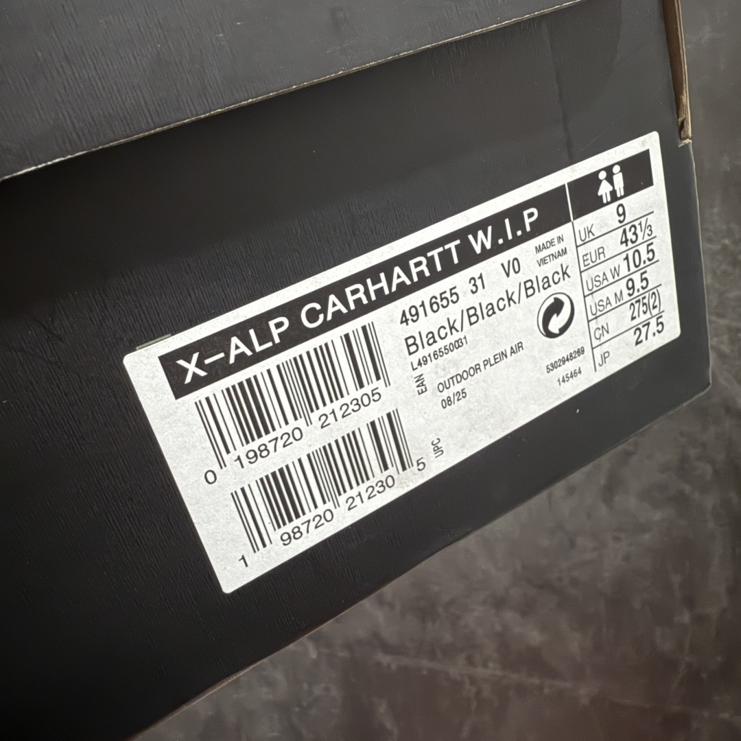 图片[9]-【GX纯原】SALOMON萨洛蒙 X-ALP Carhartt WIP 舒适贴合 登山徒步鞋 男女同款 黑色 491655 原版购入开发 做货 这款由MM6全新演绎的X-AIp专注于其空气动力学的外观上，标志性白色与奶油色带来都市风格 鞋舌上的MM6 数字标志就像一枚手工印章，与SALOMON大胆而高科技的LOGO相得益彰 另一双则以纯粹的黑色打造，突出富质感的细节，标志性运动鞋被提炼为新的都市经典 为 SALOMON带来静谧气息 配送专柜精美包装 面料： 原版进口牛皮+透气网面 内里：原版进口透气网里 鞋底：原版开模防滑橡胶大底 底厚：4CM 尺码： 36 36.5 37.5 38 38.5 39 40 440.5 41 42 42.5 43 44 44.5 45 46-选品中心